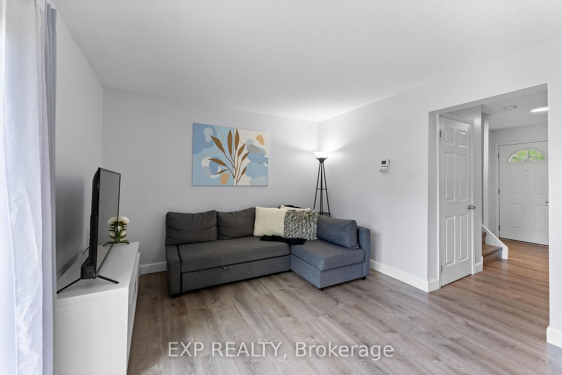 Photo 14 of Unit 10, 3322 Addison Avenue, Niagara Falls, Church's Lane — HOMEH