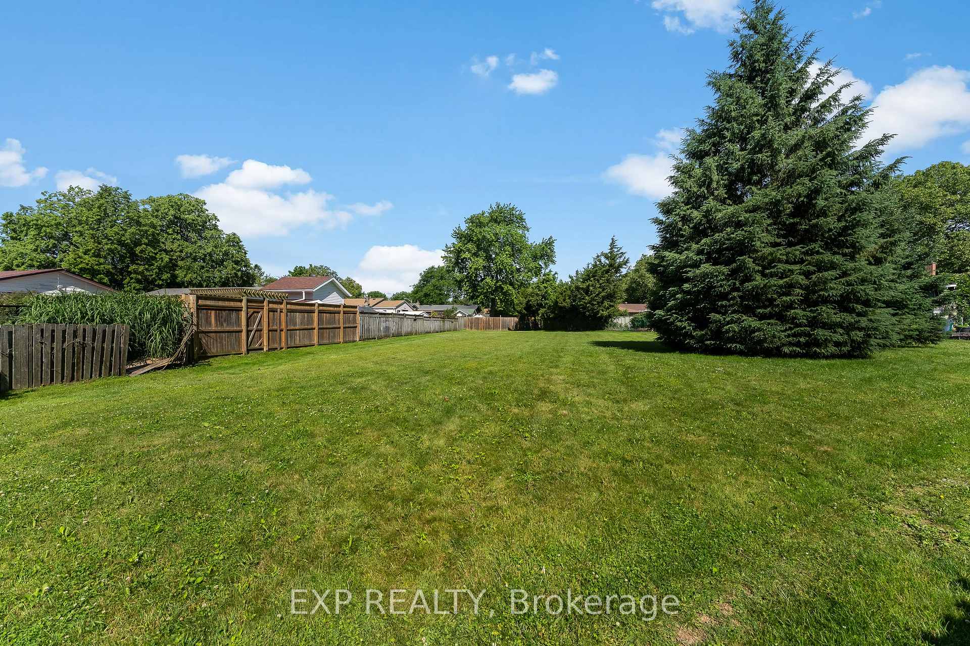 Photo 28 of Unit 10, 3322 Addison Avenue, Niagara Falls, Church's Lane — HOMEH