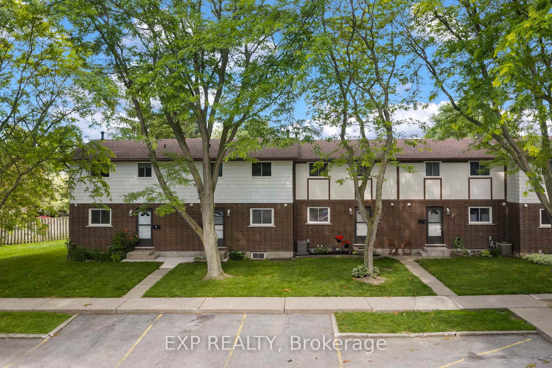 Photo 30 of Unit 10, 3322 Addison Avenue, Niagara Falls, Church's Lane — HOMEH