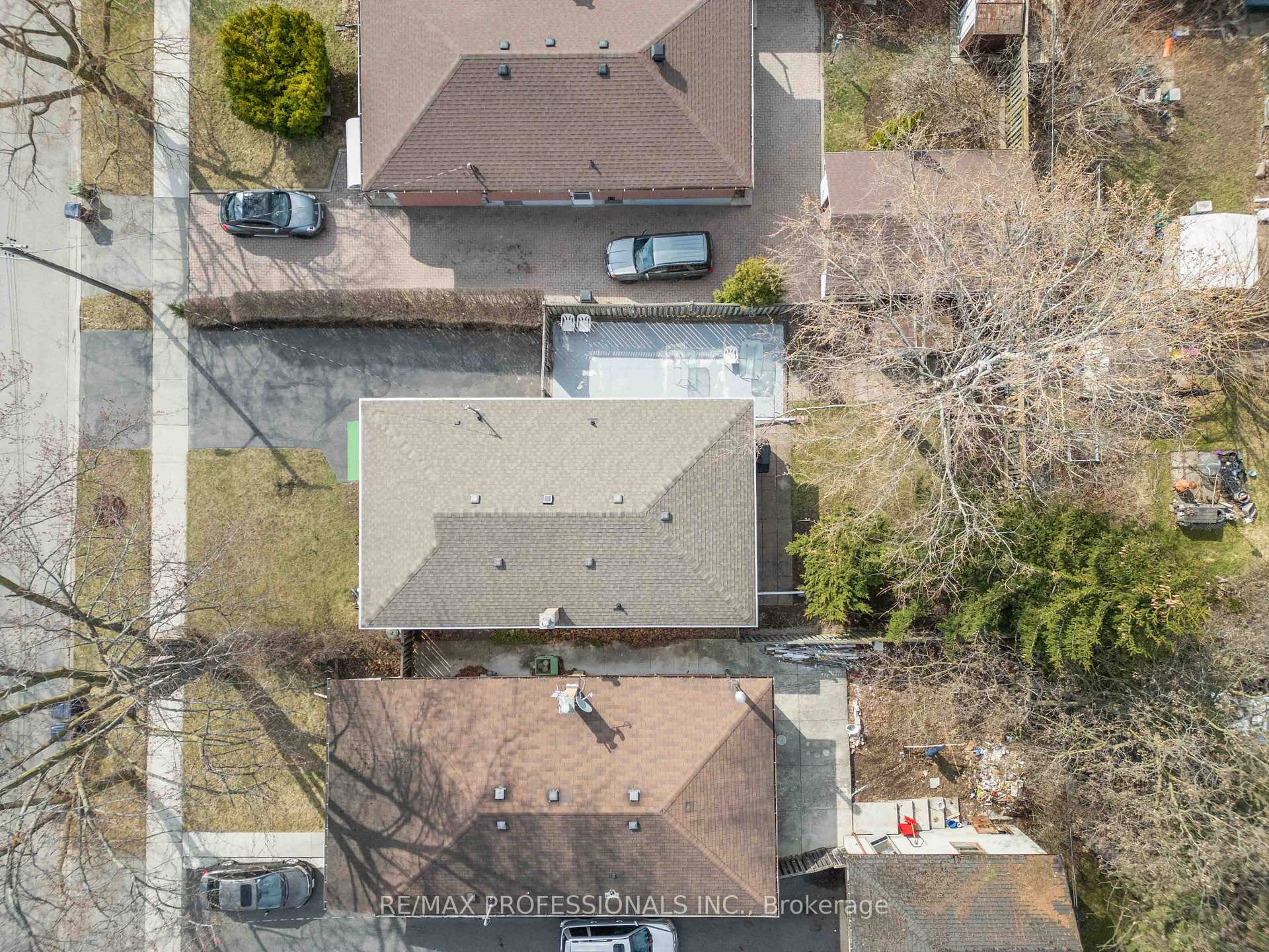 Photo 26 of 14 Dashwood Crescent, Etobicoke, Thistletown-Beaumonde Heights — HOMEH