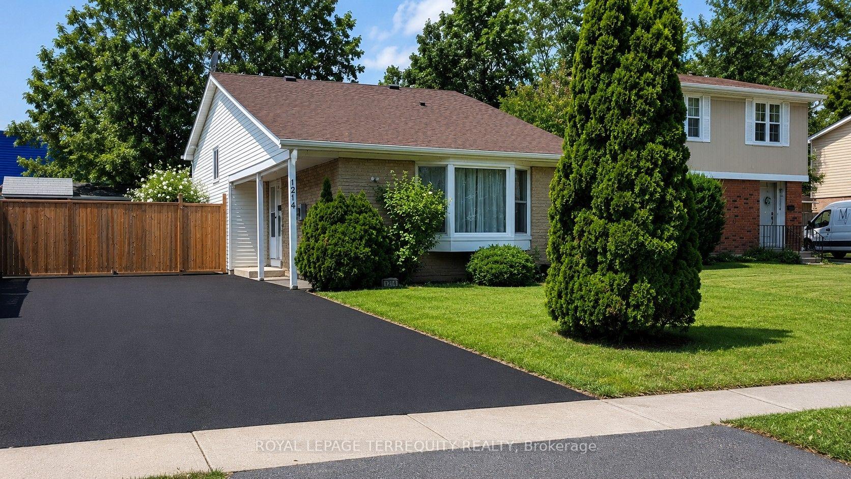 Photo 1 of 1214 Trowbridge Drive, Oshawa, Centennial — HOMEH