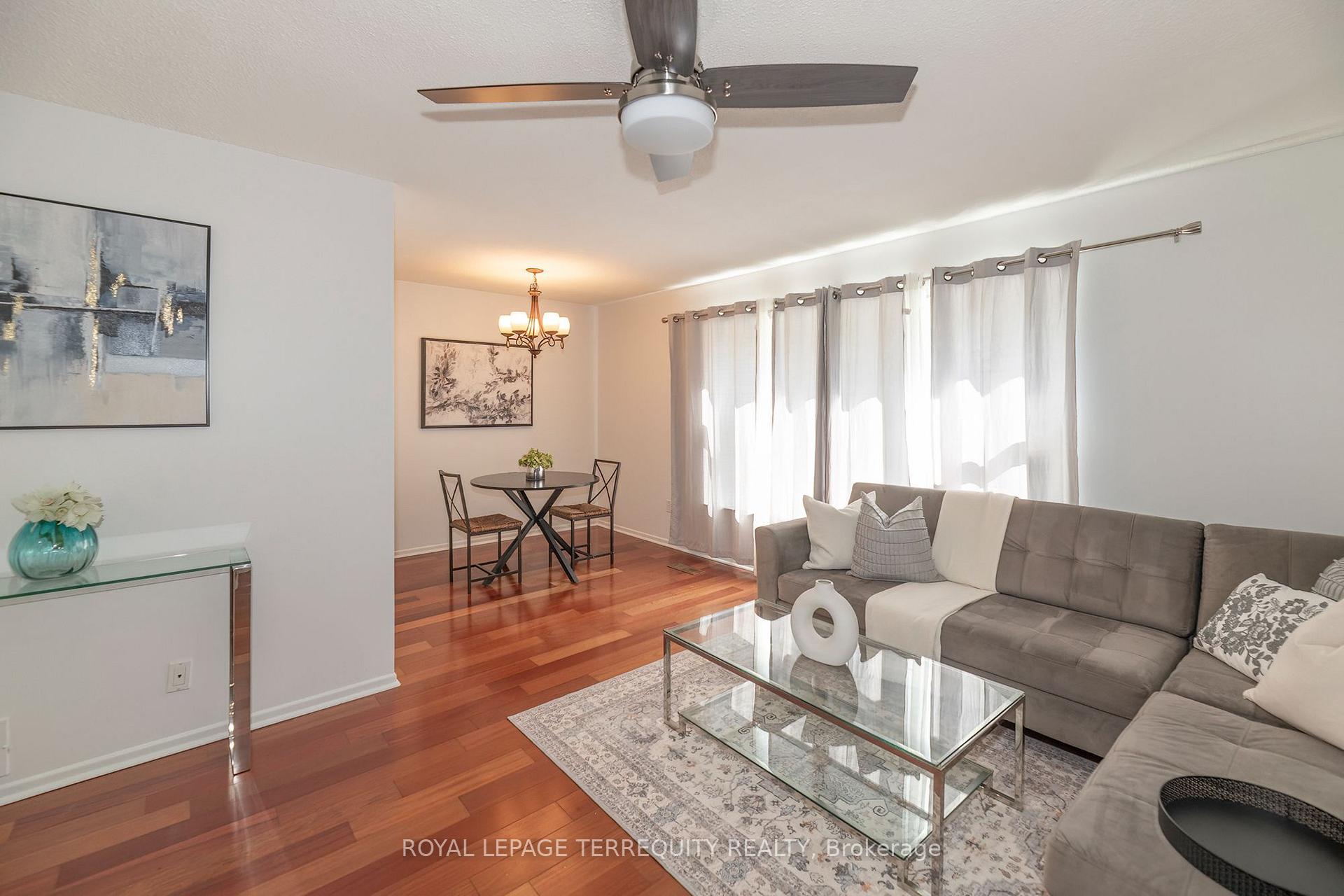 Photo 3 of 1214 Trowbridge Drive, Oshawa, Centennial — HOMEH
