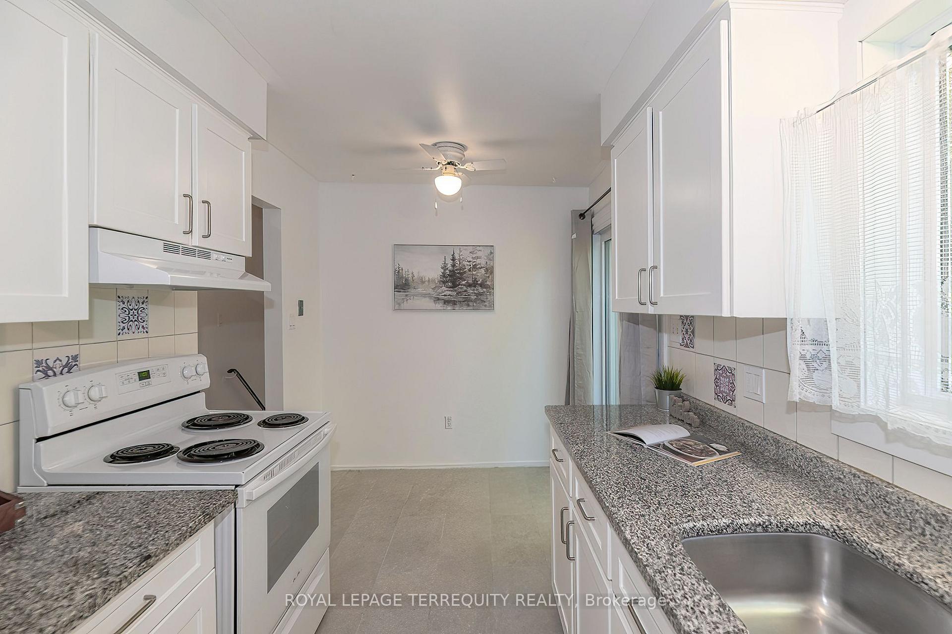 Photo 13 of 1214 Trowbridge Drive, Oshawa, Centennial — HOMEH
