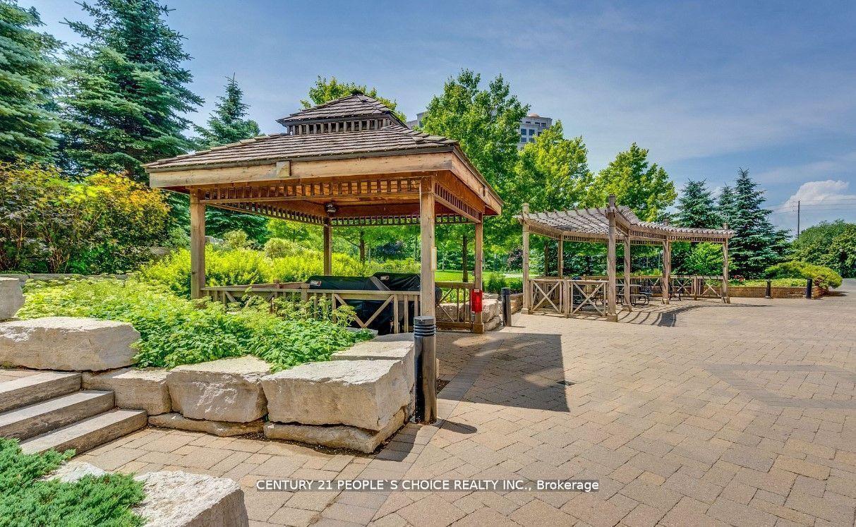 Photo 21 of Unit 704, 9245 Jane Street, Vaughan, Maple — HOMEH
