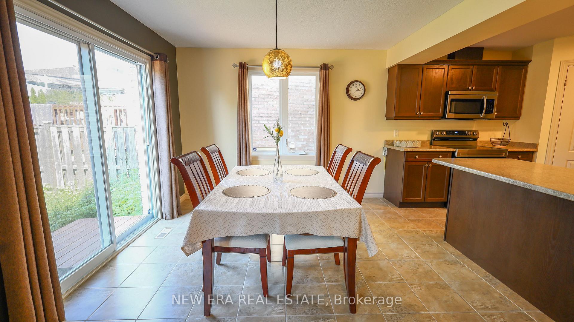 Photo 9 of 932 Grenfell Drive, London, North C — HOMEH