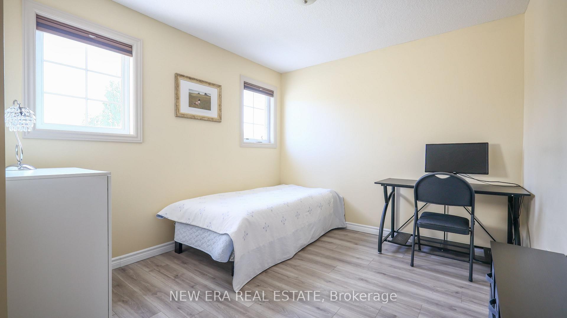 Photo 20 of 932 Grenfell Drive, London, North C — HOMEH