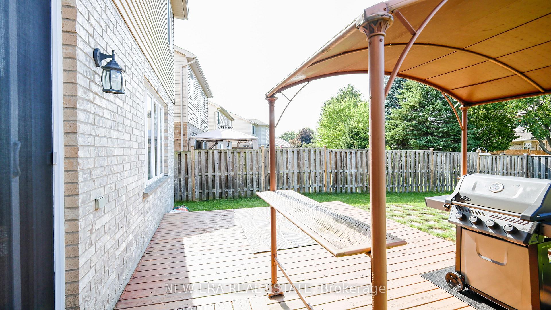 Photo 37 of 932 Grenfell Drive, London, North C — HOMEH