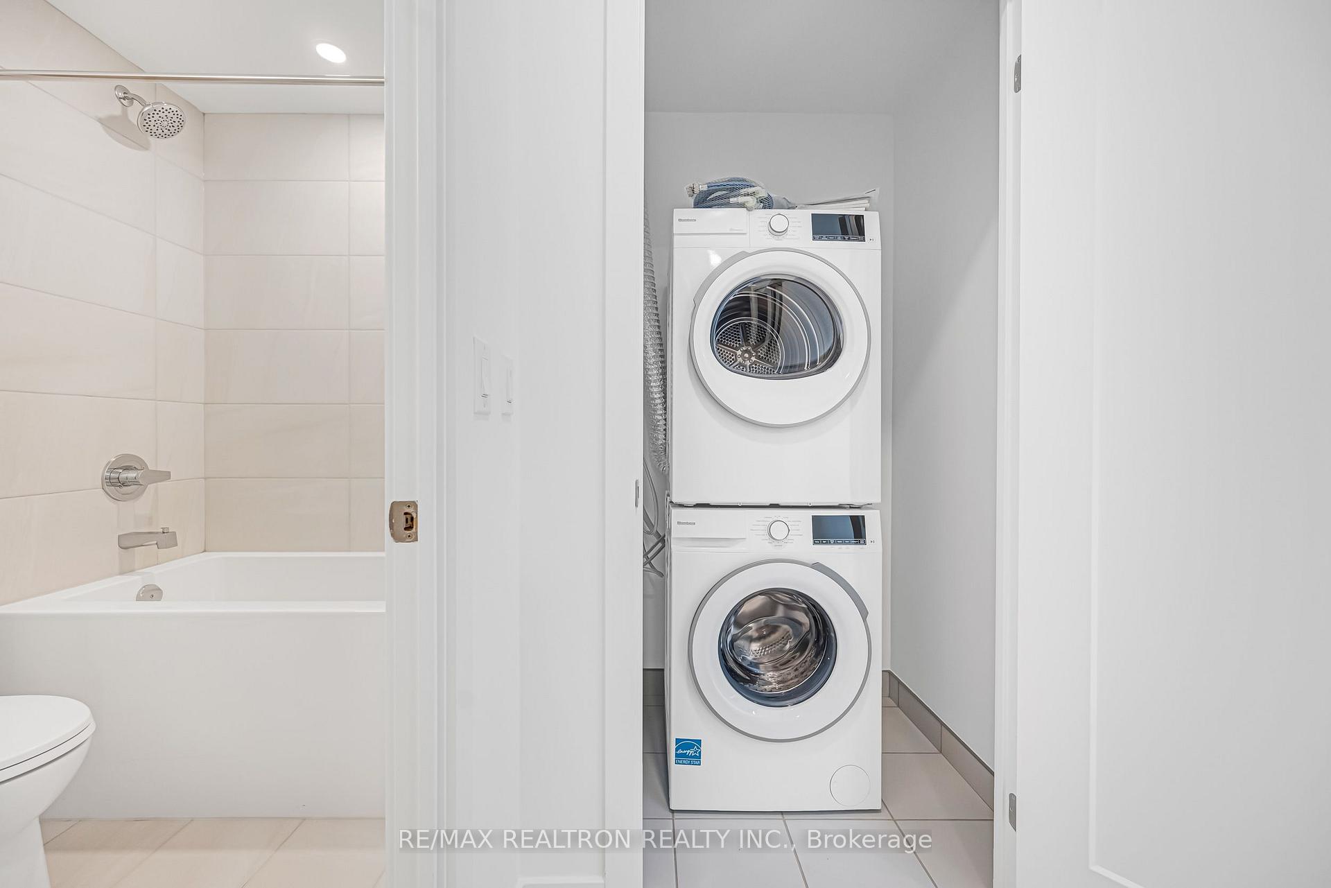 Photo 11 of Unit B2008, 9751 Markham Road, Markham, Greensborough — HOMEH