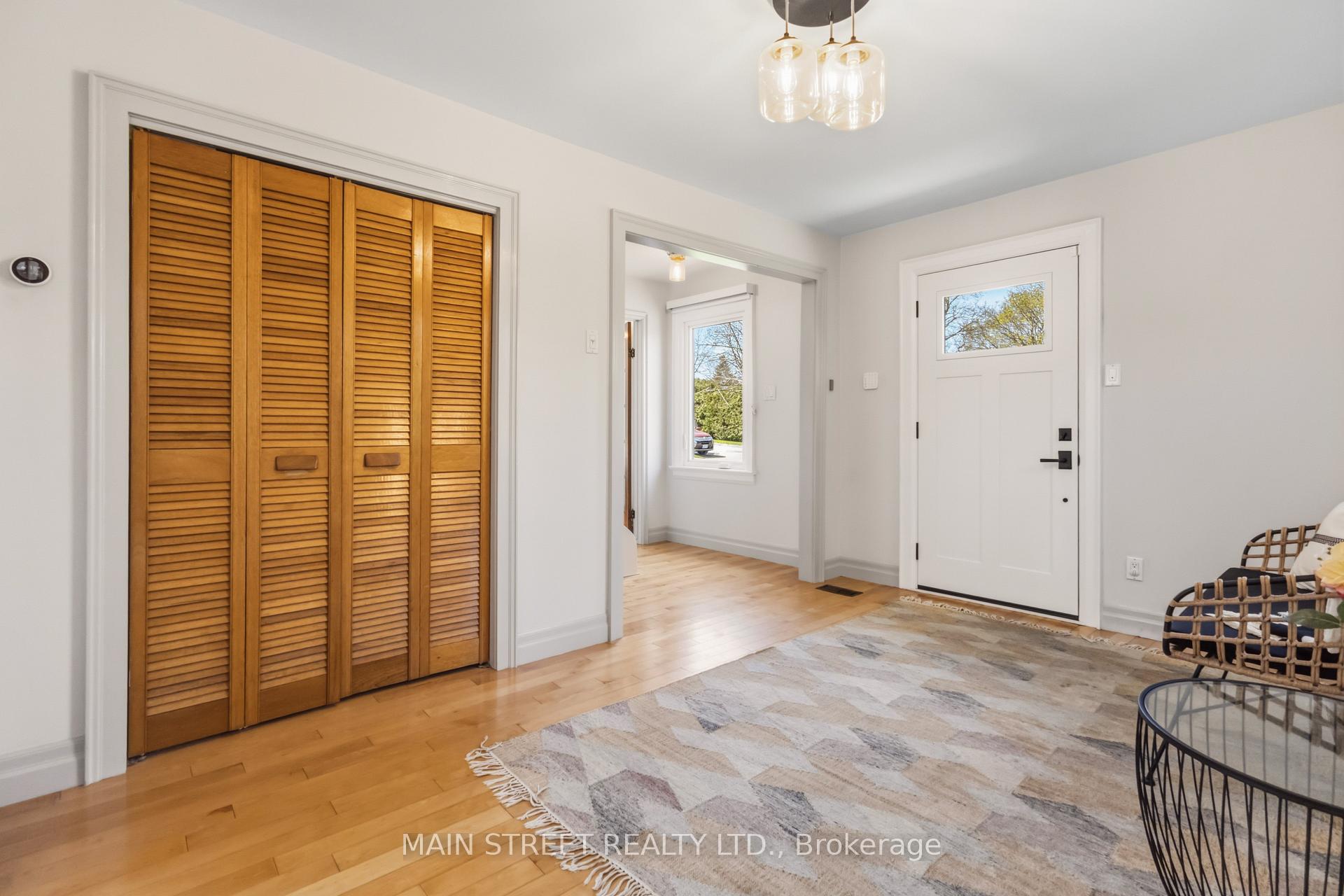 Photo 5 of 162 Maple Street, Uxbridge — HOMEH