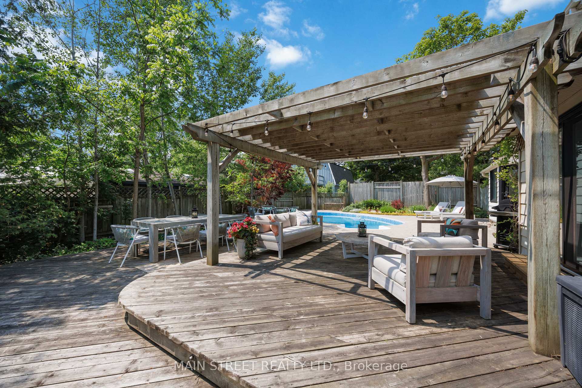 Photo 36 of 162 Maple Street, Uxbridge — HOMEH