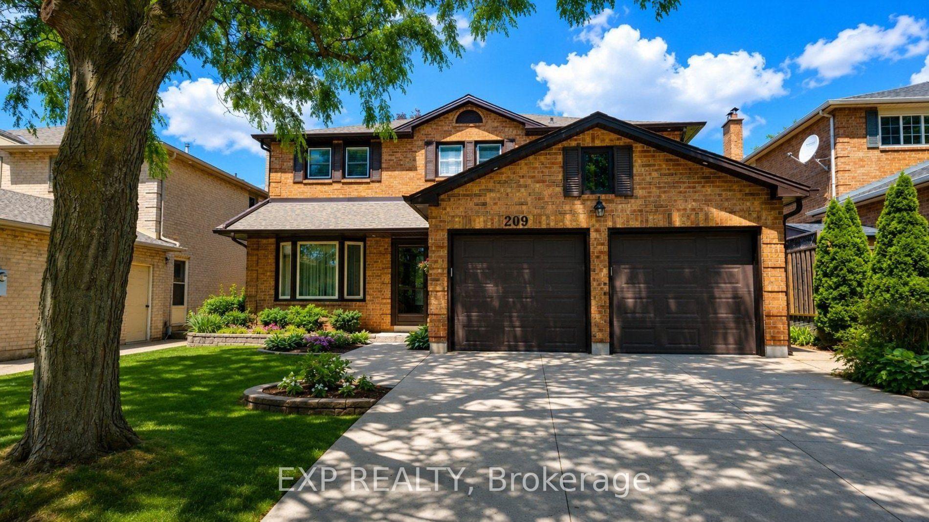 Photo 2 of 209 Nottingham Drive, Oakville, College Park — HOMEH