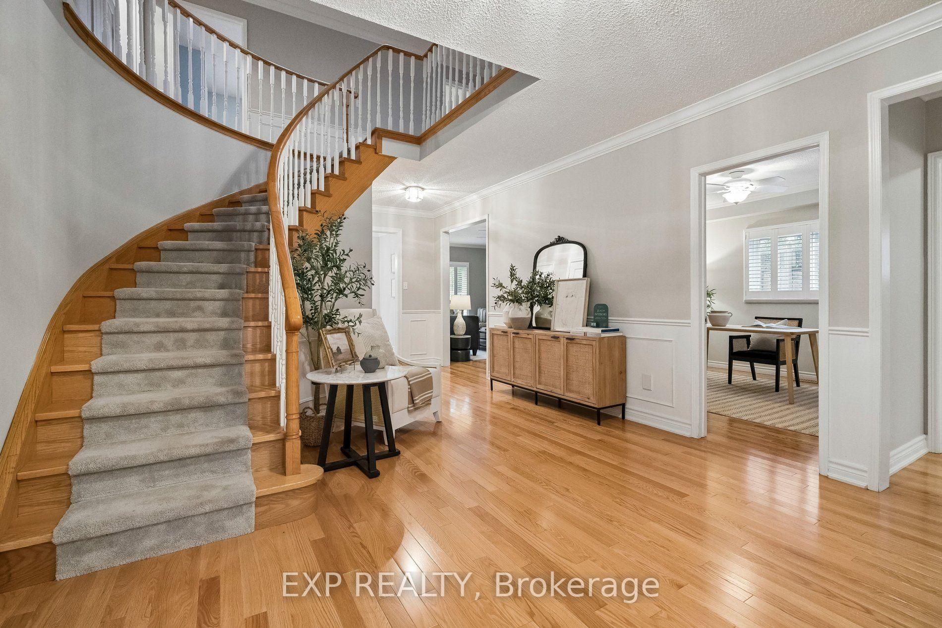 Photo 5 of 209 Nottingham Drive, Oakville, College Park — HOMEH