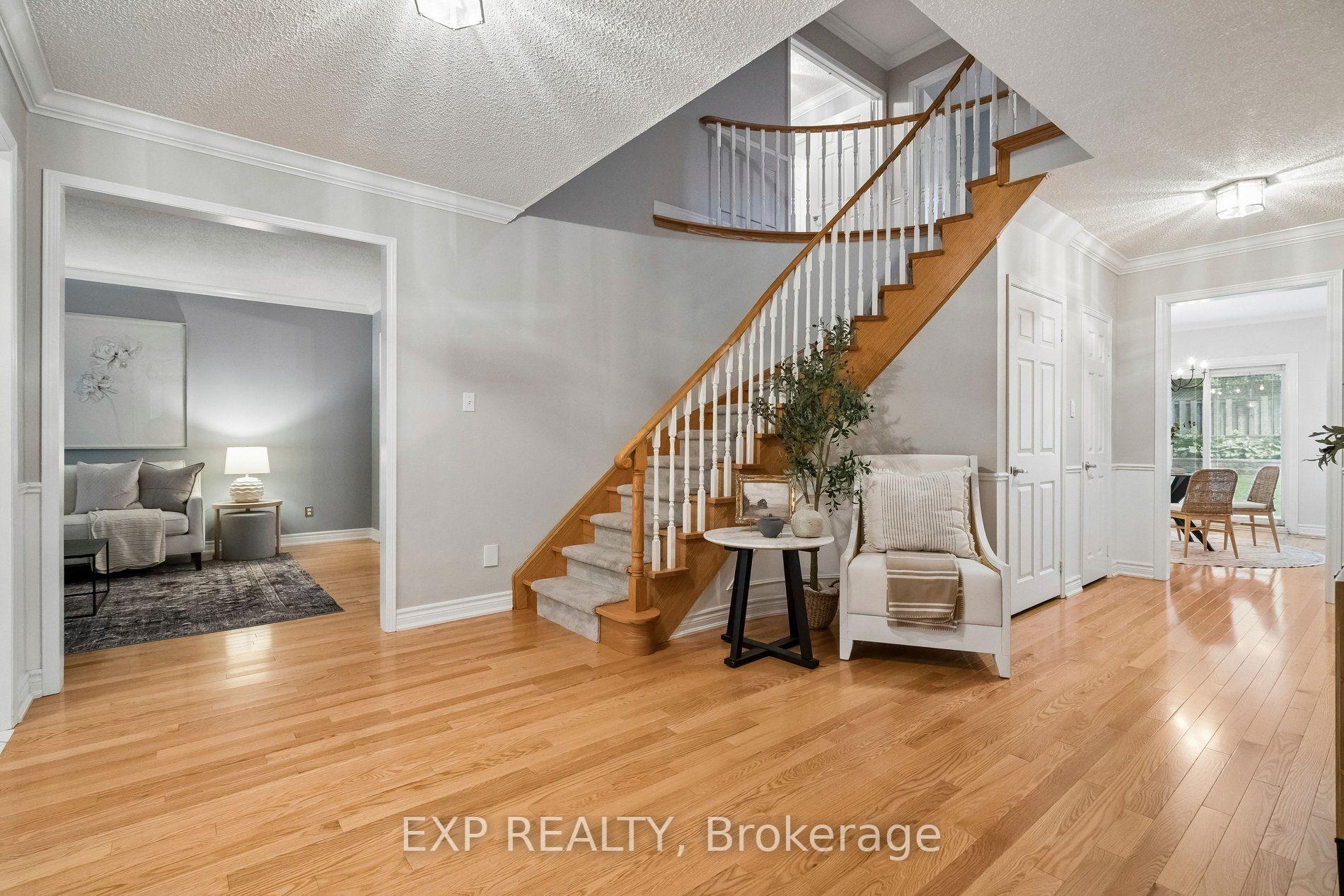 Photo 6 of 209 Nottingham Drive, Oakville, College Park — HOMEH