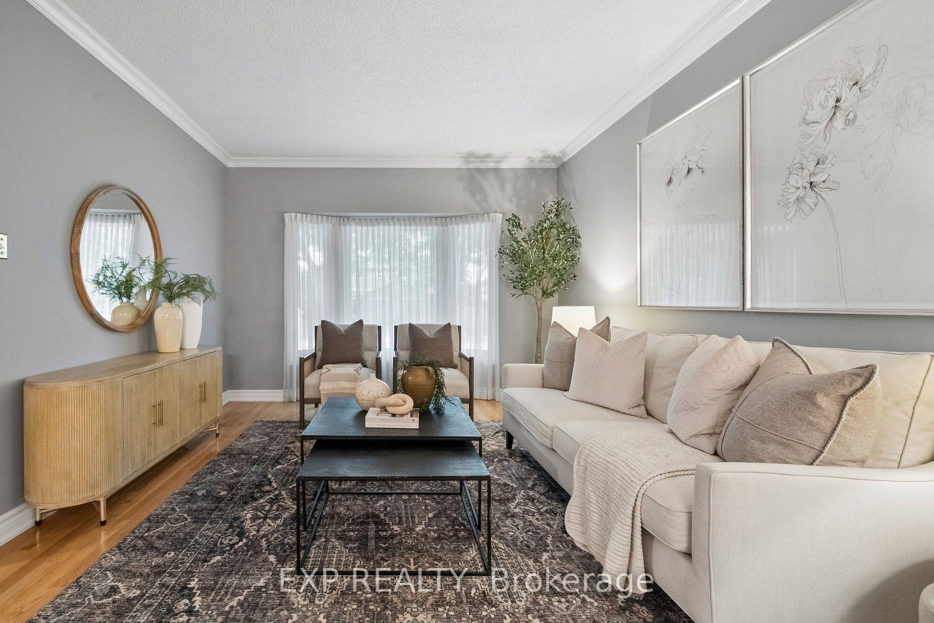 Photo 10 of 209 Nottingham Drive, Oakville, College Park — HOMEH