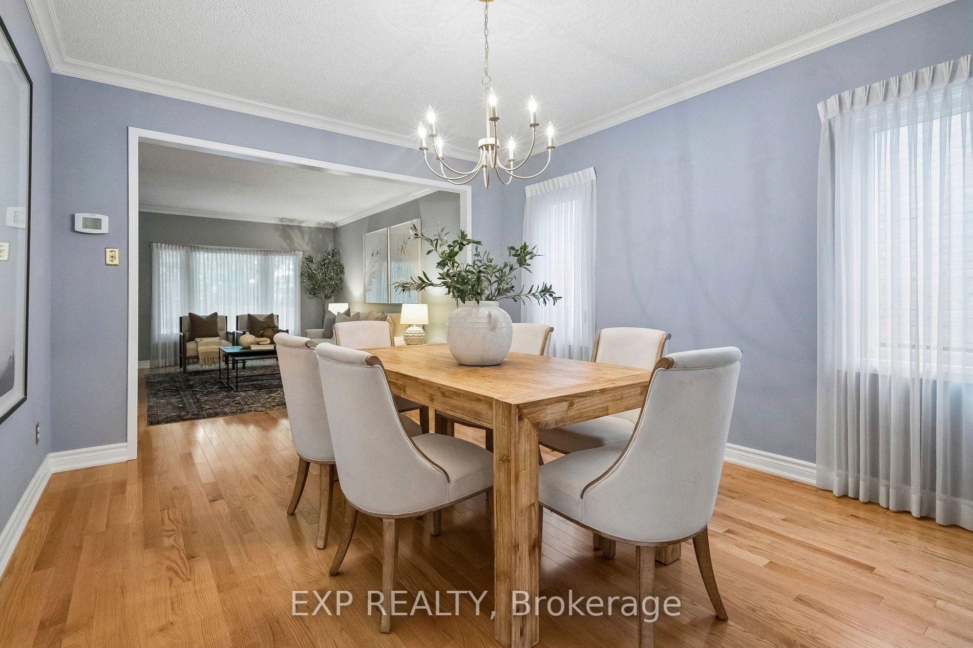 Photo 13 of 209 Nottingham Drive, Oakville, College Park — HOMEH