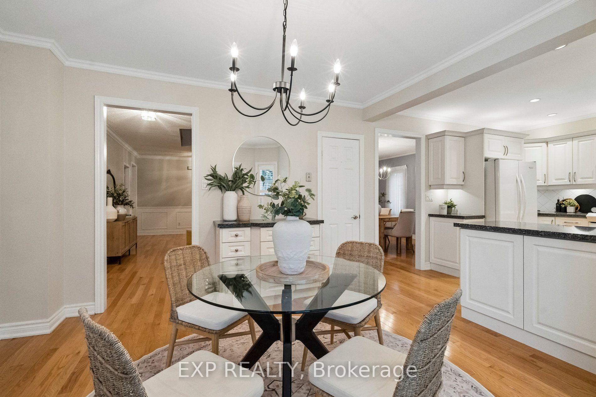 Photo 24 of 209 Nottingham Drive, Oakville, College Park — HOMEH