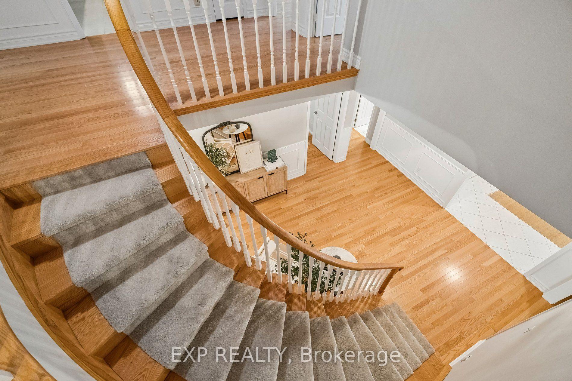 Photo 31 of 209 Nottingham Drive, Oakville, College Park — HOMEH
