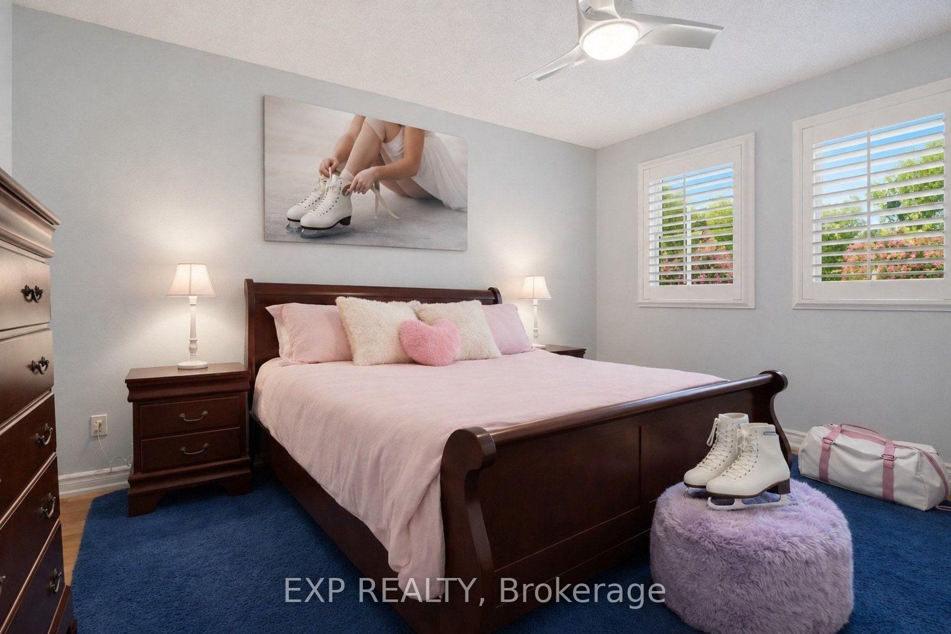 Photo 35 of 209 Nottingham Drive, Oakville, College Park — HOMEH