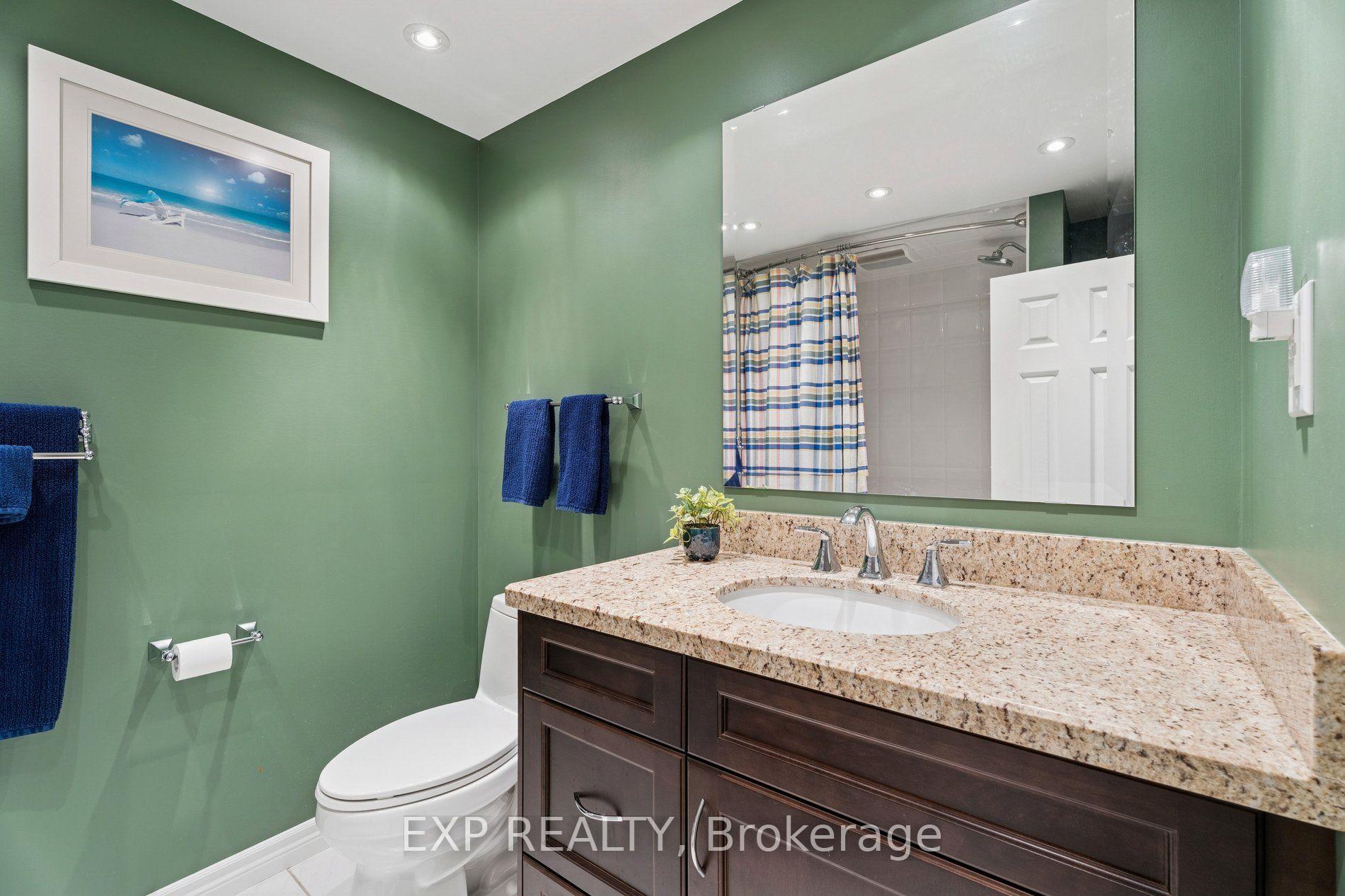 Photo 43 of 209 Nottingham Drive, Oakville, College Park — HOMEH