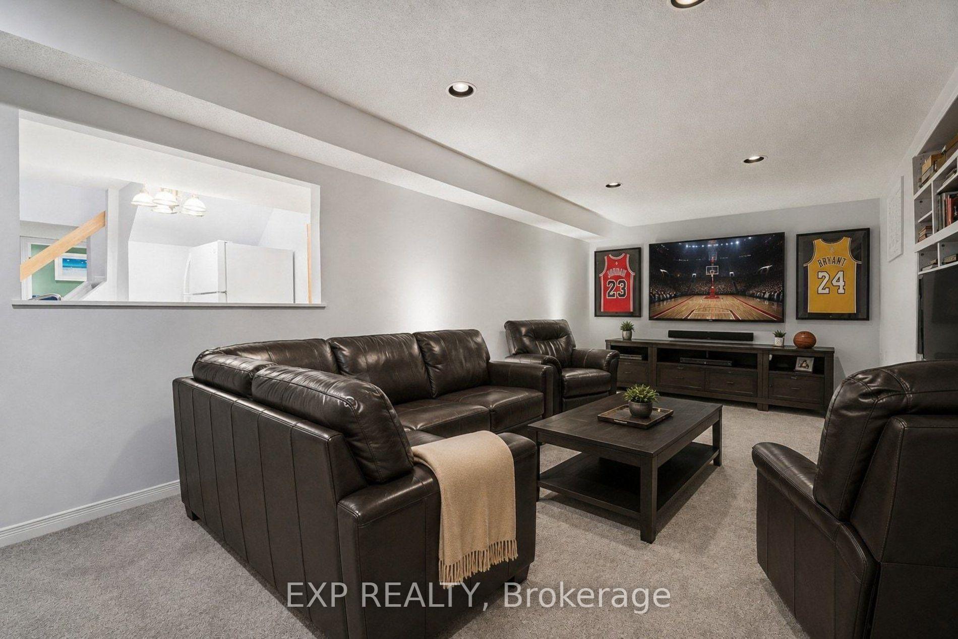 Photo 46 of 209 Nottingham Drive, Oakville, College Park — HOMEH