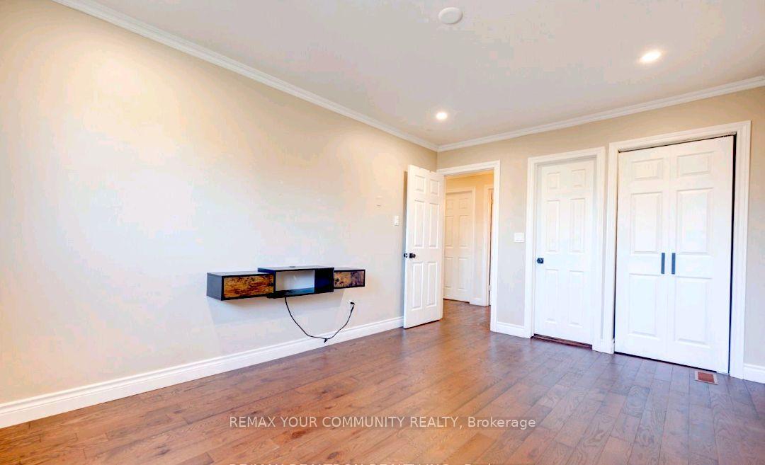 Photo 13 of 372 Dixon Boulevard, Newmarket, Central Newmarket — HOMEH