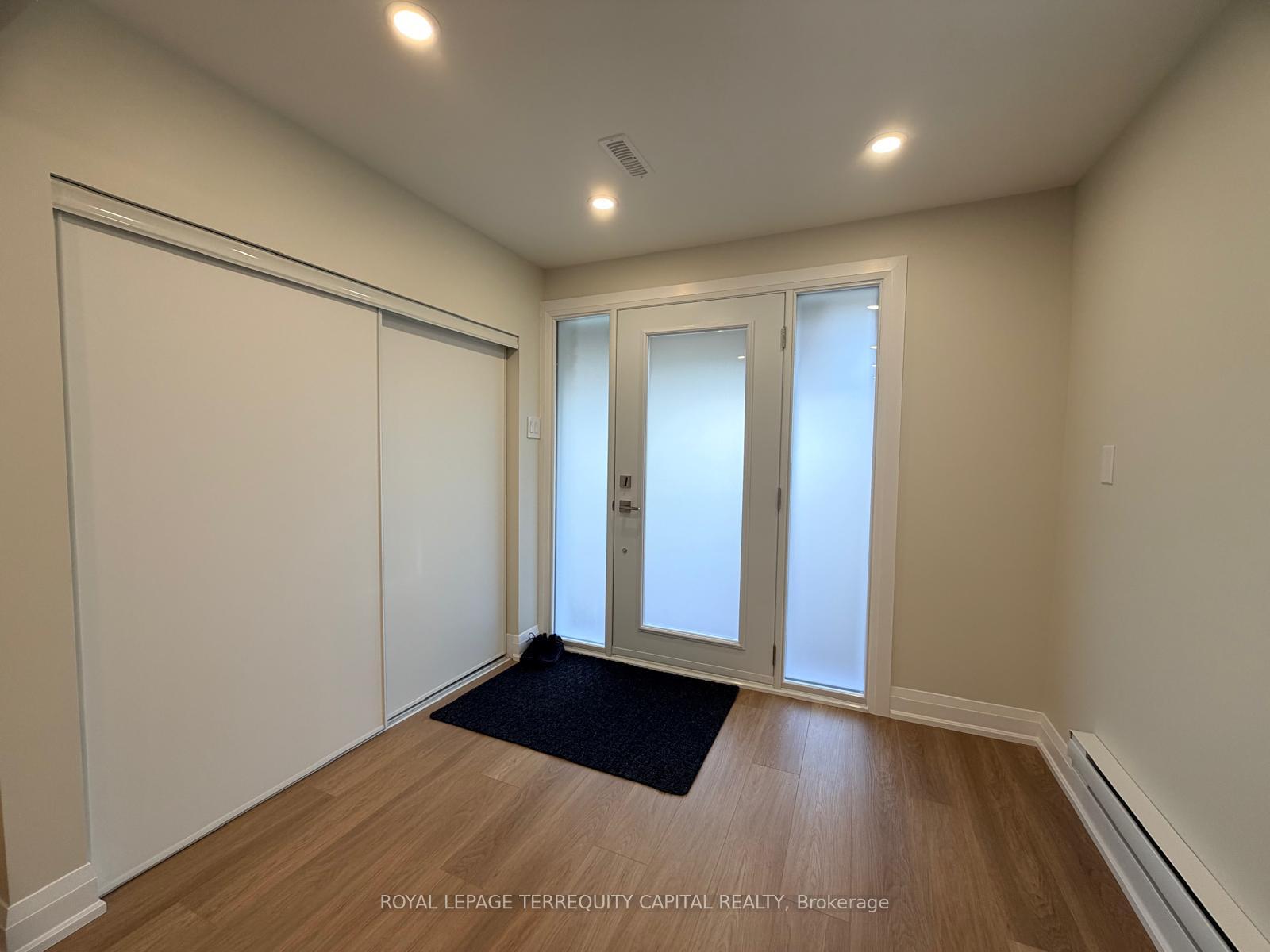 Photo 1 of Unit Unit 2, 284 Livingstone Street W, Barrie, Northwest — HOMEH