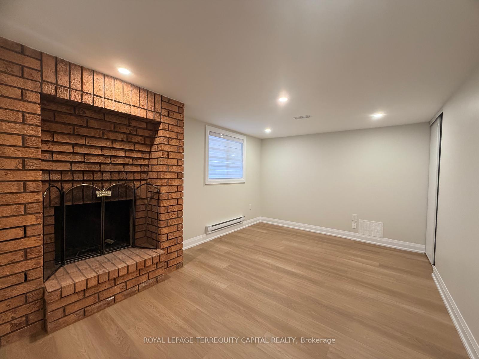 Photo 2 of Unit Unit 2, 284 Livingstone Street W, Barrie, Northwest — HOMEH