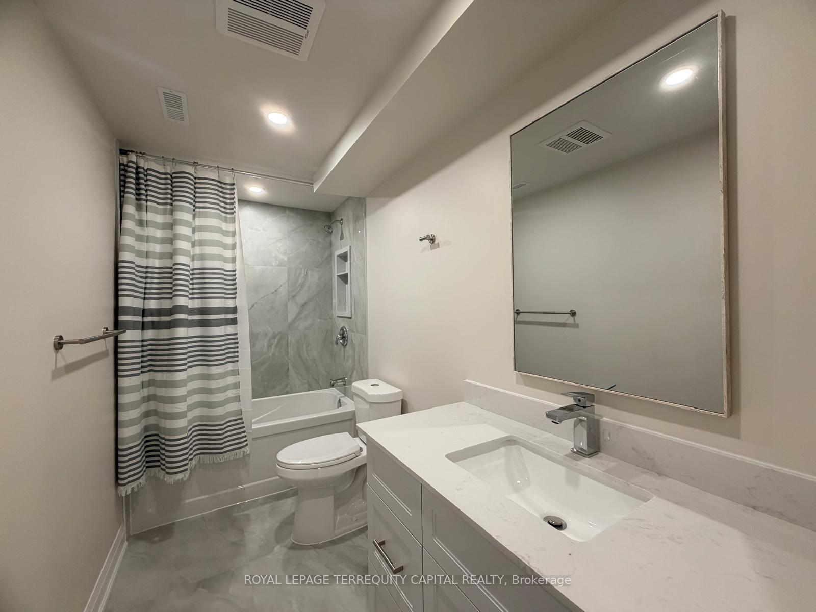 Photo 3 of Unit Unit 2, 284 Livingstone Street W, Barrie, Northwest — HOMEH