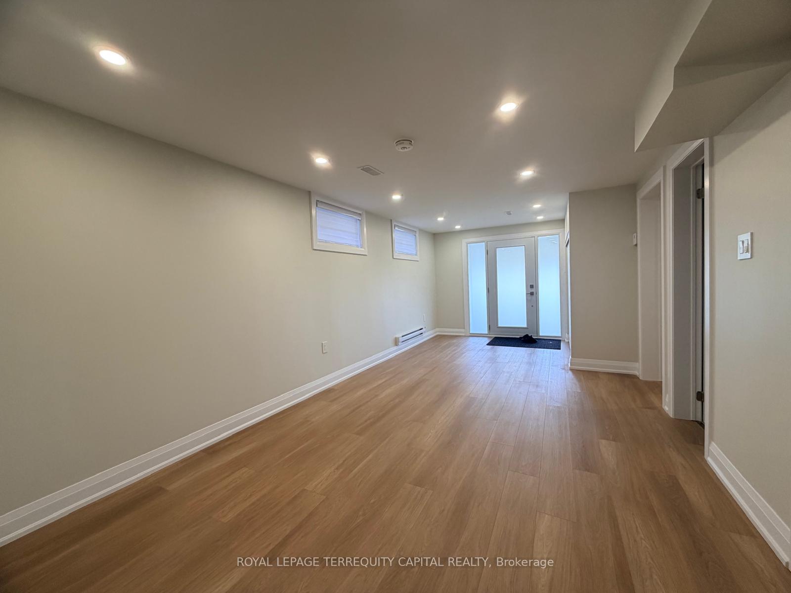 Photo 7 of Unit Unit 2, 284 Livingstone Street W, Barrie, Northwest — HOMEH