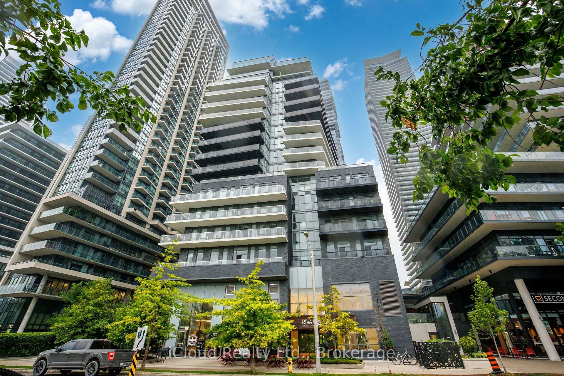 Photo of Unit 810, 110 Marine Parade Drive