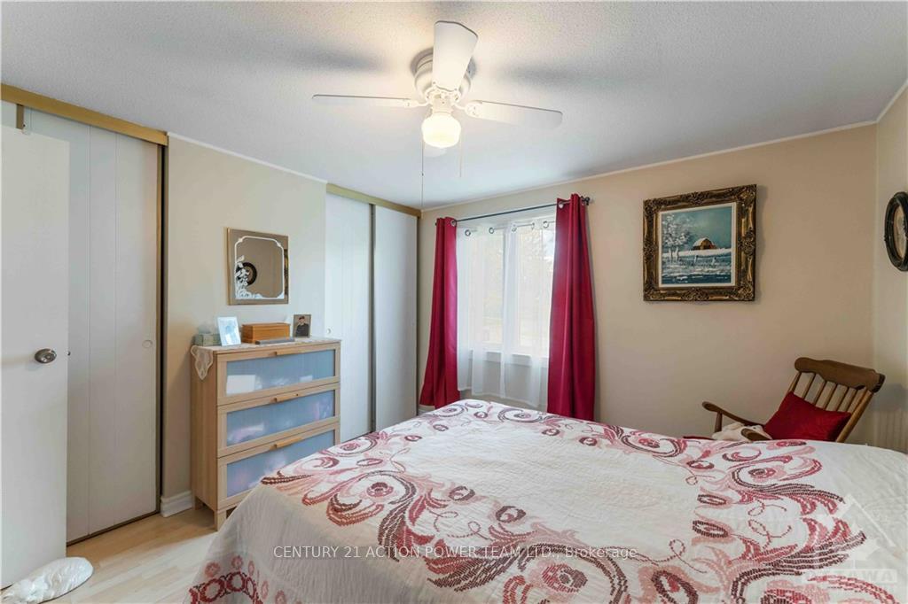 Photo 18 of 1512 Blackheath Street N, Ottawa, Bilberry Creek/Queenswood Heights — HOMEH