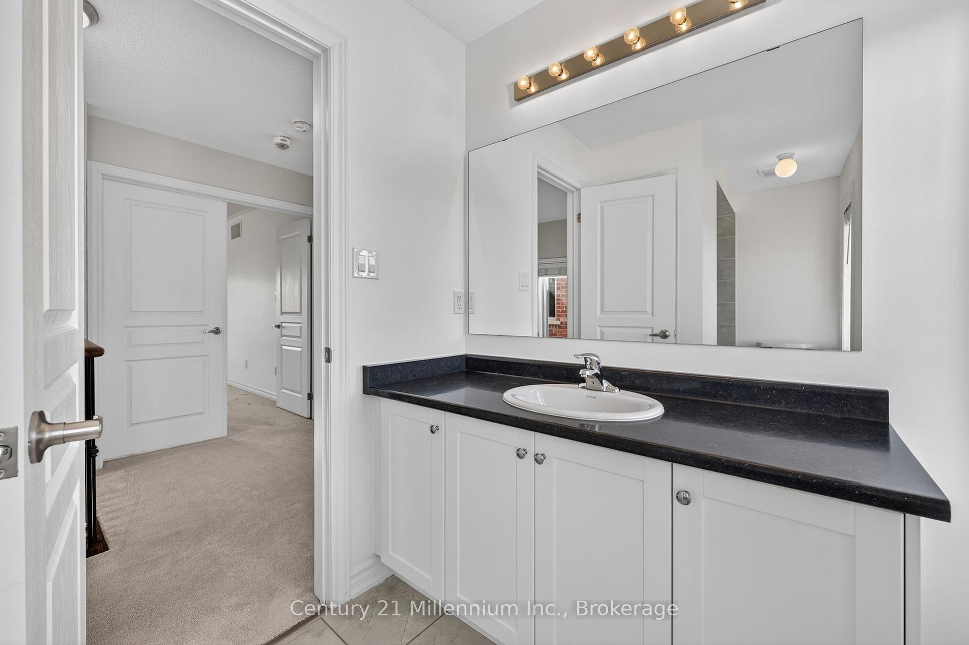 Photo 15 of 18 Marks Road, Springwater, Centre Vespra — HOMEH