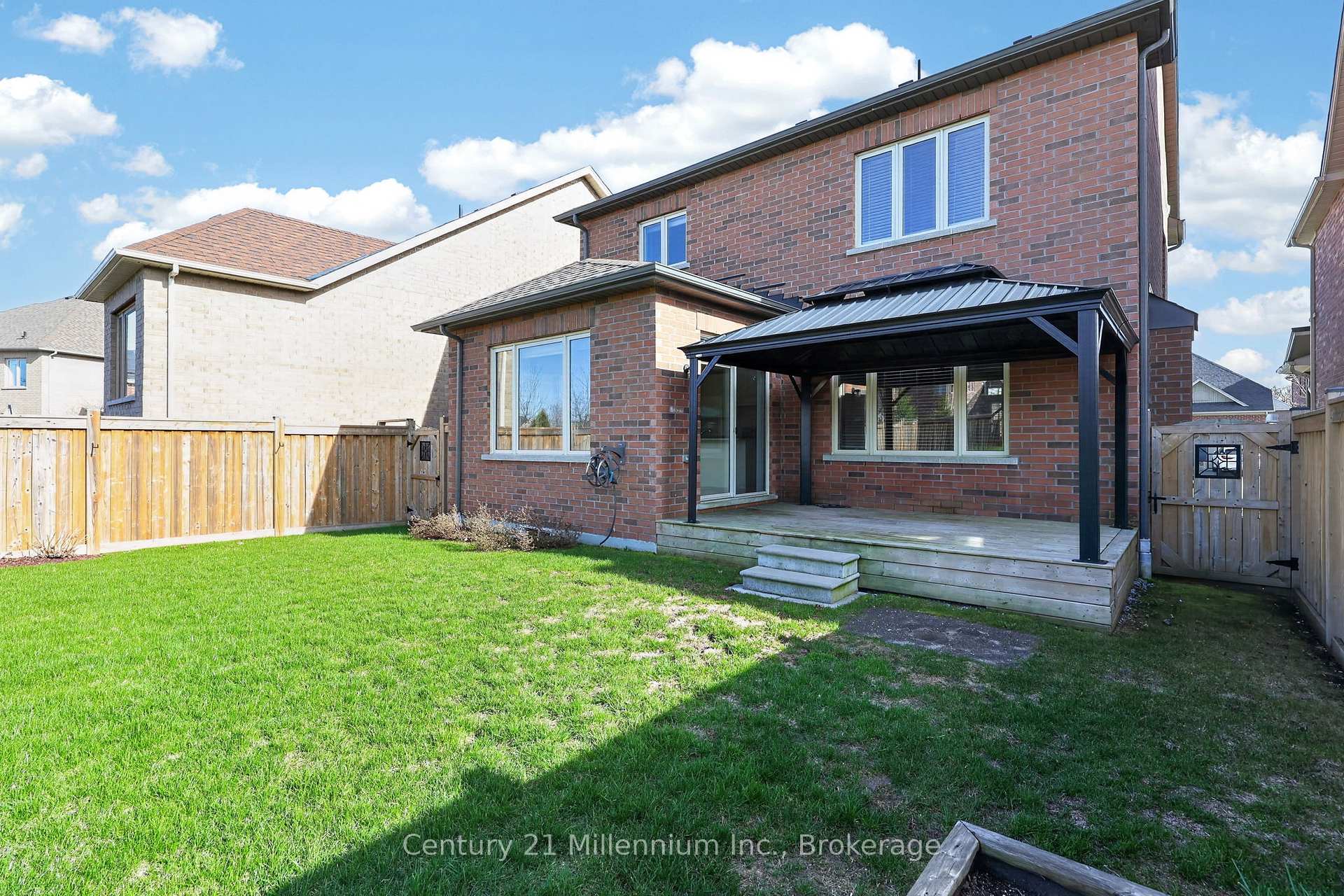 Photo 18 of 18 Marks Road, Springwater, Centre Vespra — HOMEH