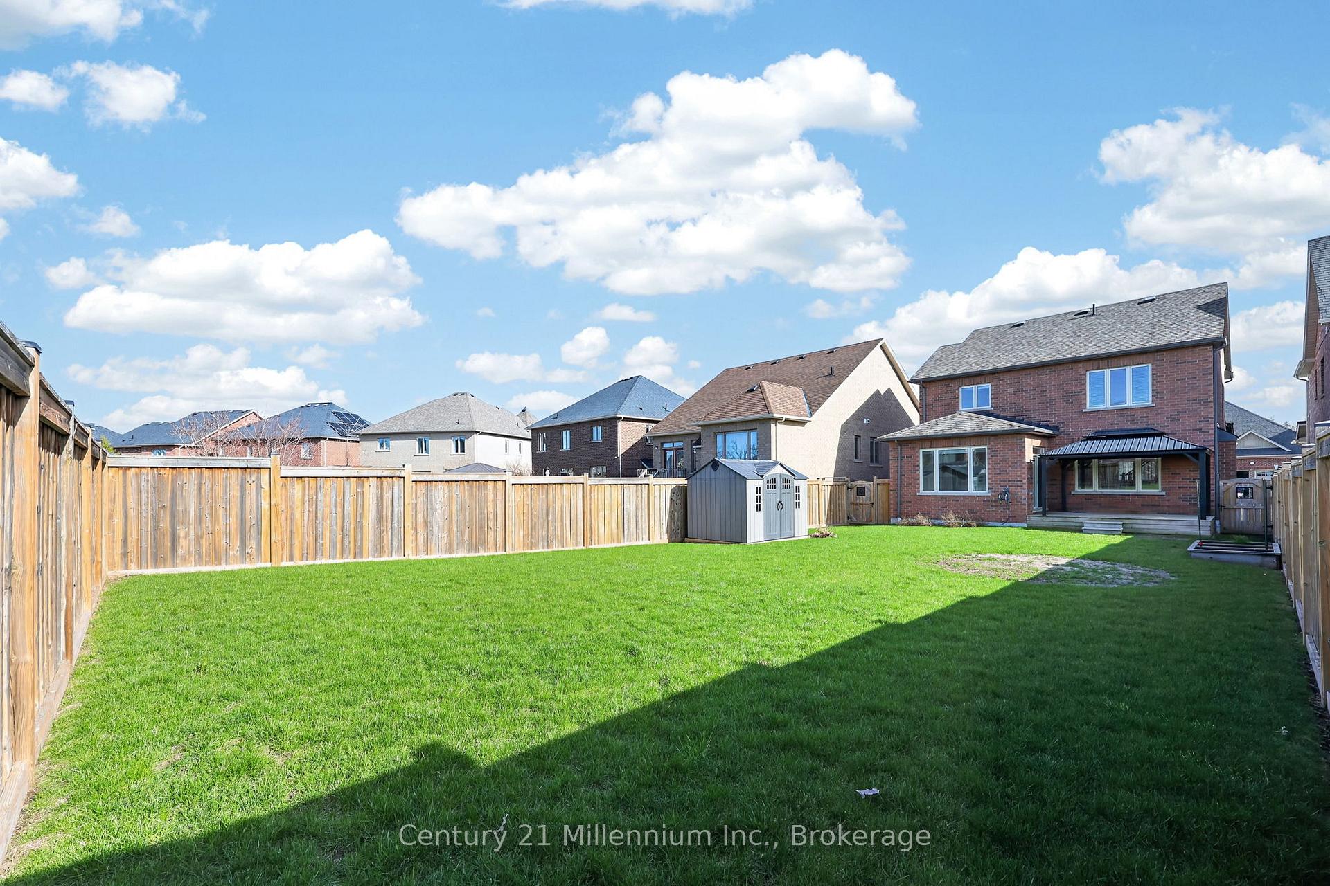 Photo 20 of 18 Marks Road, Springwater, Centre Vespra — HOMEH