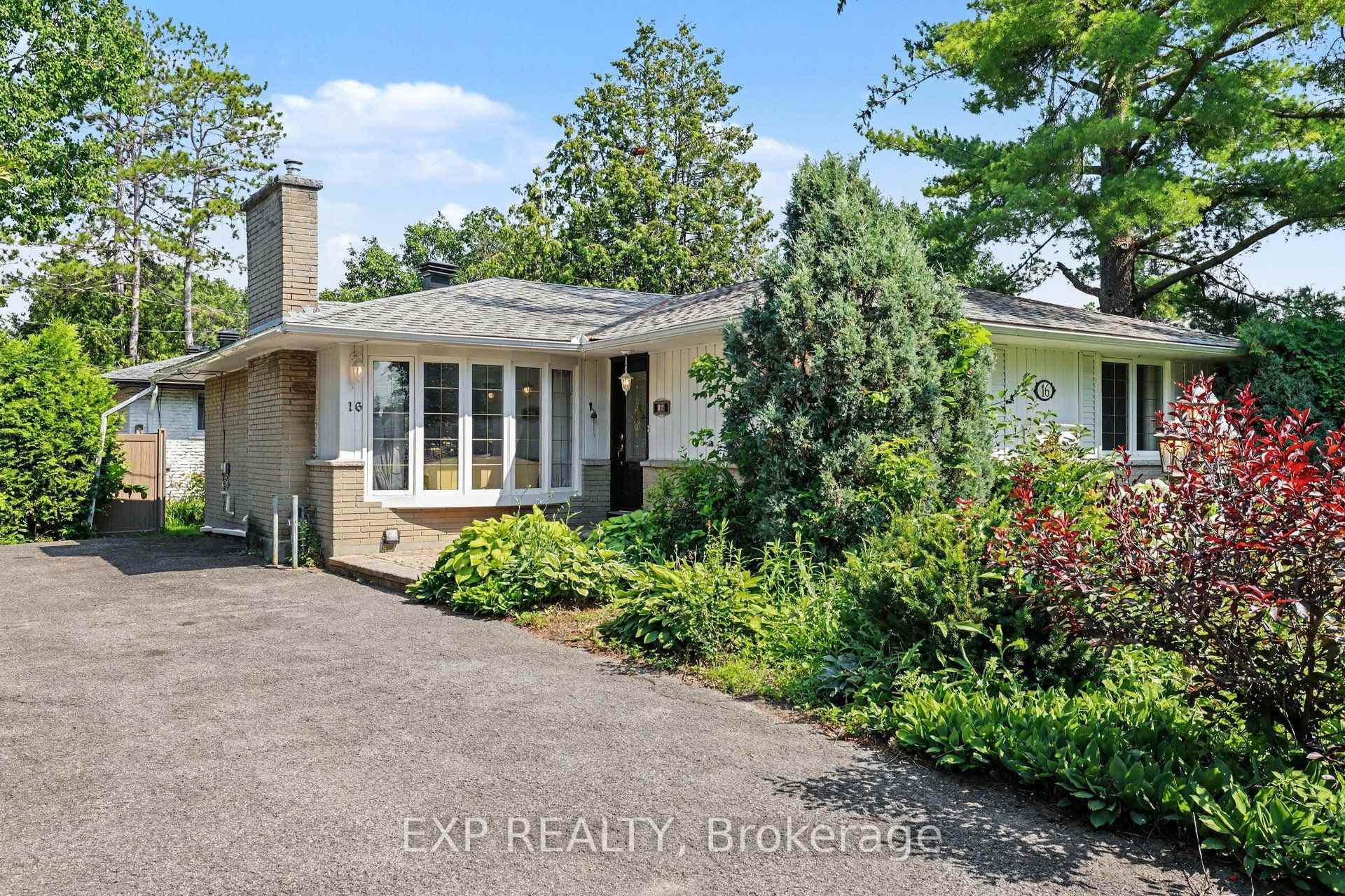 Photo of 16 Elmsley Crescent
