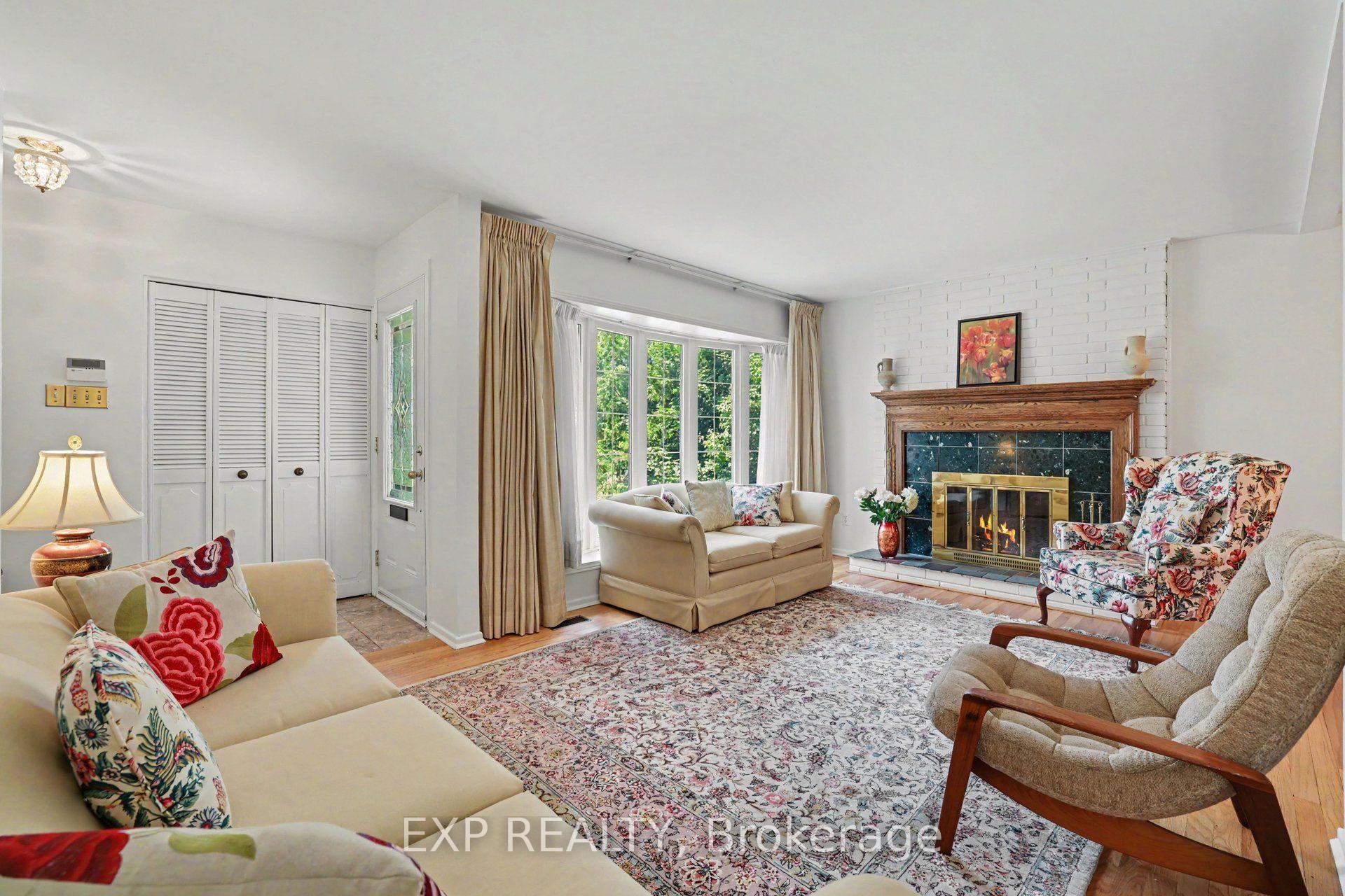 Photo 7 of 16 Elmsley Crescent, Ottawa, Arbeatha Park — HOMEH
