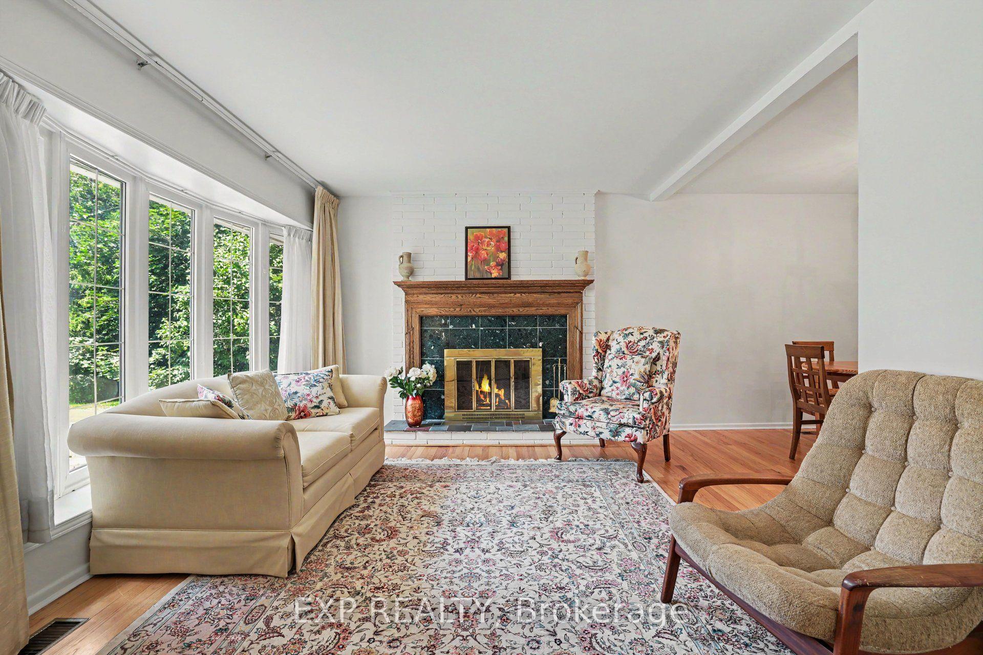 Photo 8 of 16 Elmsley Crescent, Ottawa, Arbeatha Park — HOMEH