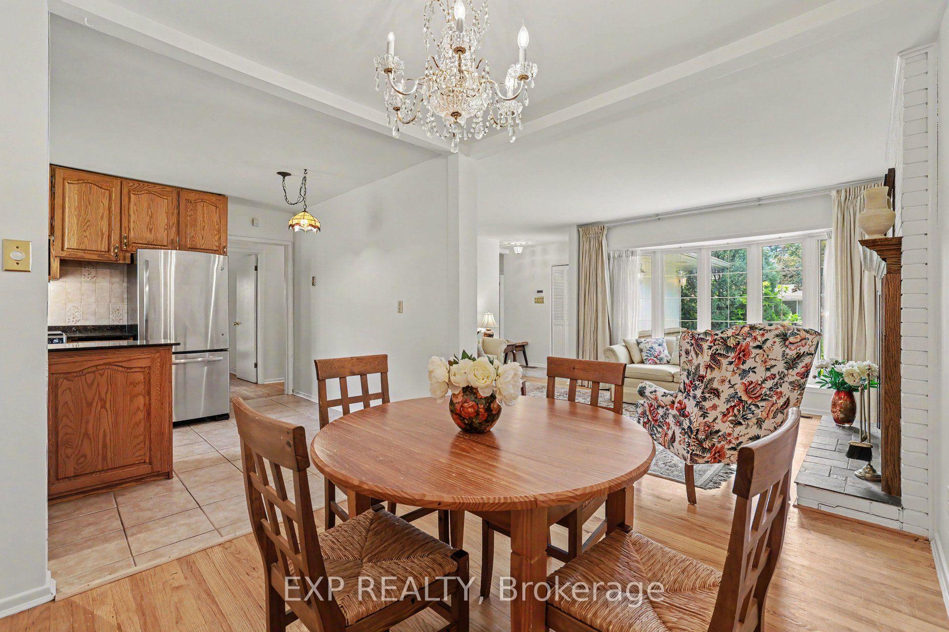 Photo 10 of 16 Elmsley Crescent, Ottawa, Arbeatha Park — HOMEH