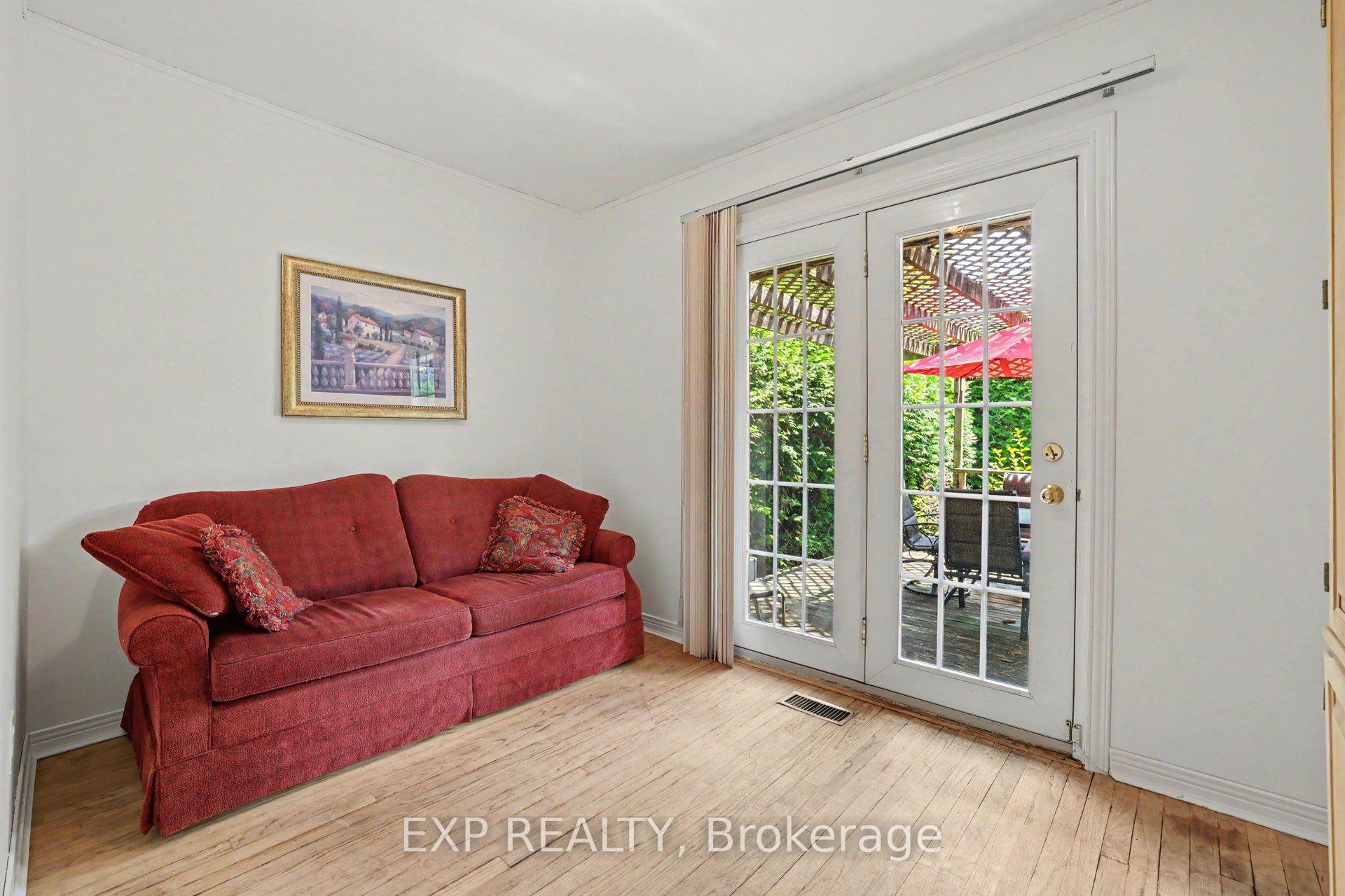 Photo 14 of 16 Elmsley Crescent, Ottawa, Arbeatha Park — HOMEH