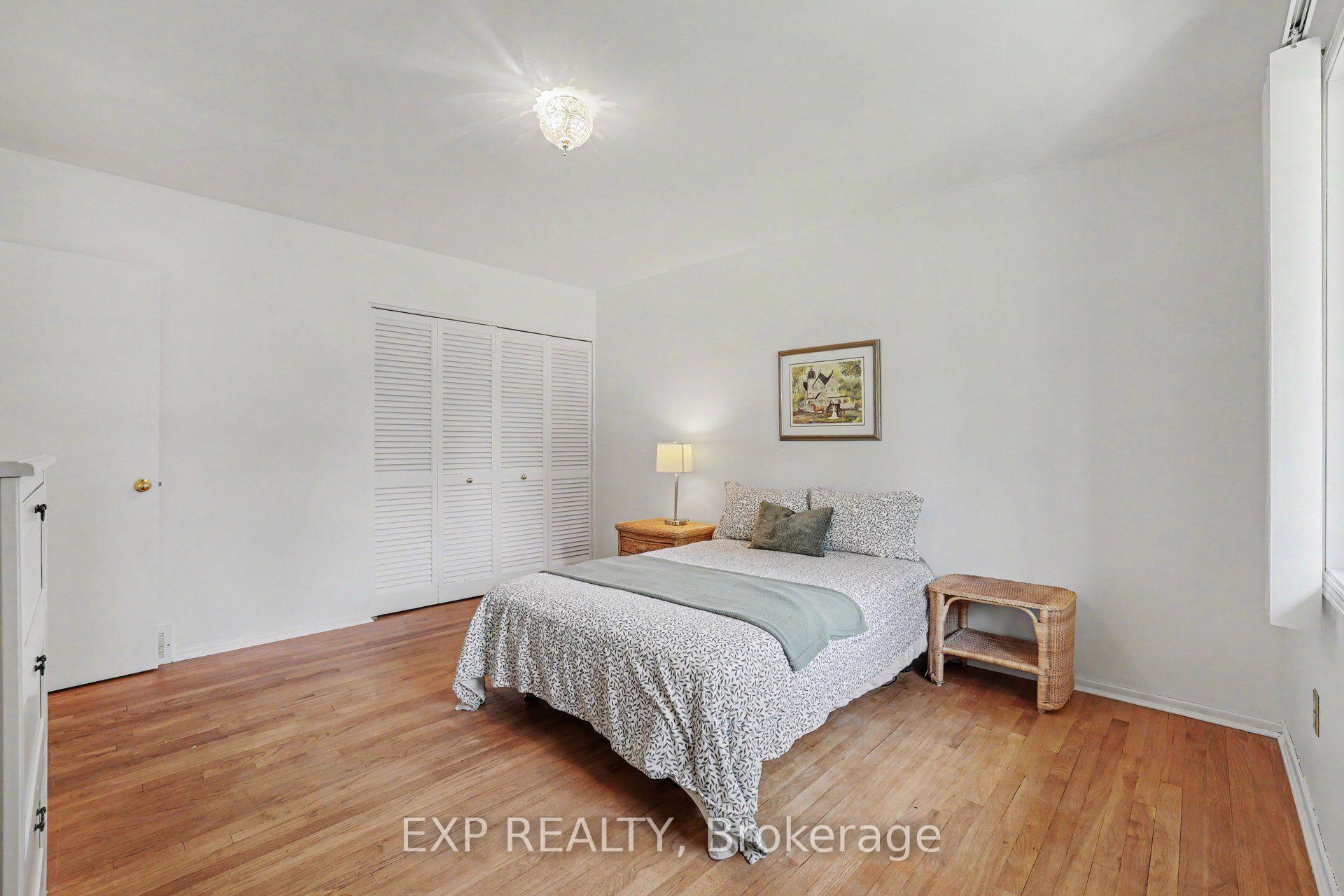 Photo 18 of 16 Elmsley Crescent, Ottawa, Arbeatha Park — HOMEH