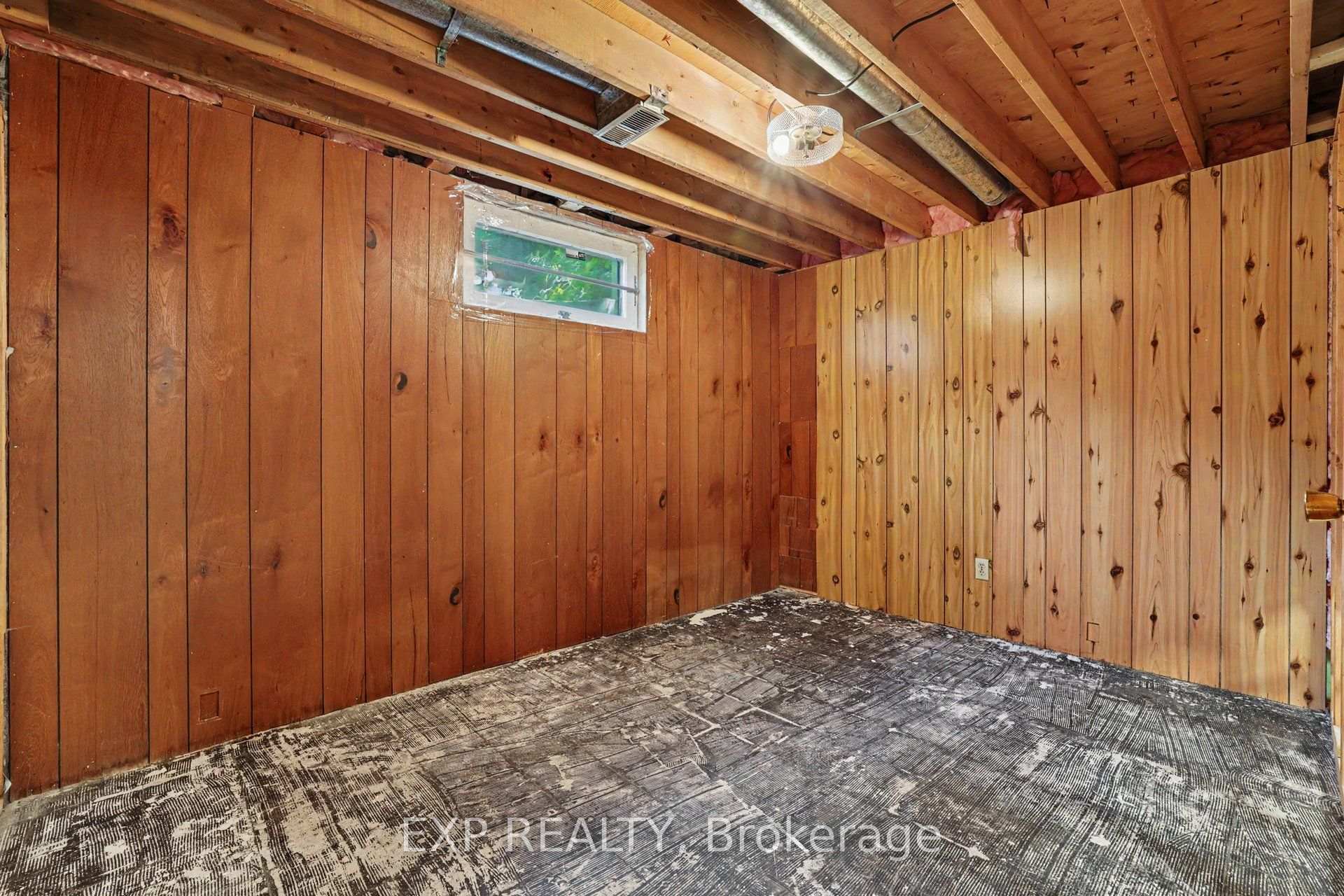 Photo 25 of 16 Elmsley Crescent, Ottawa, Arbeatha Park — HOMEH