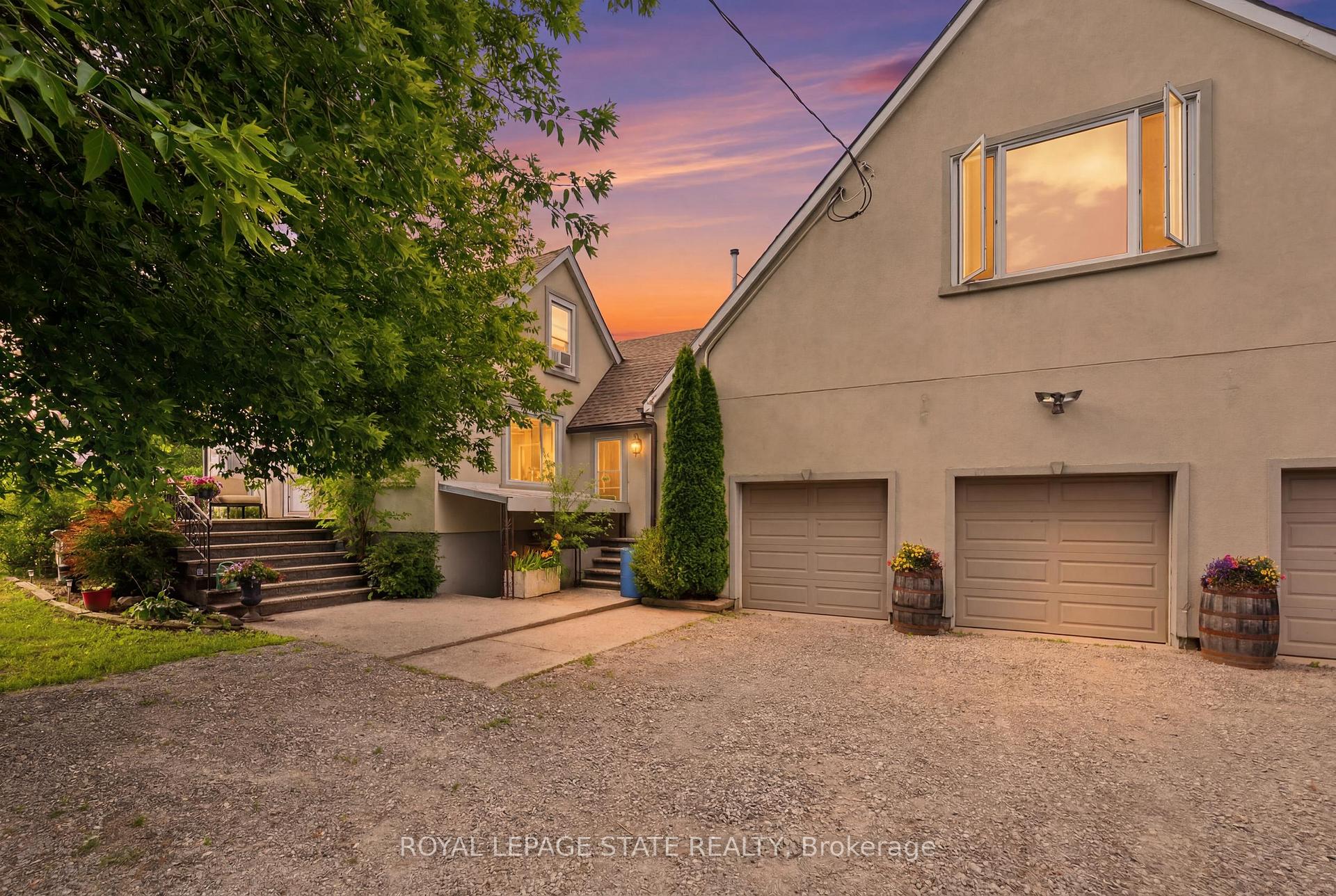 Photo 2 of 97 Smith Road, Hamilton, Rural Stoney Creek — HOMEH