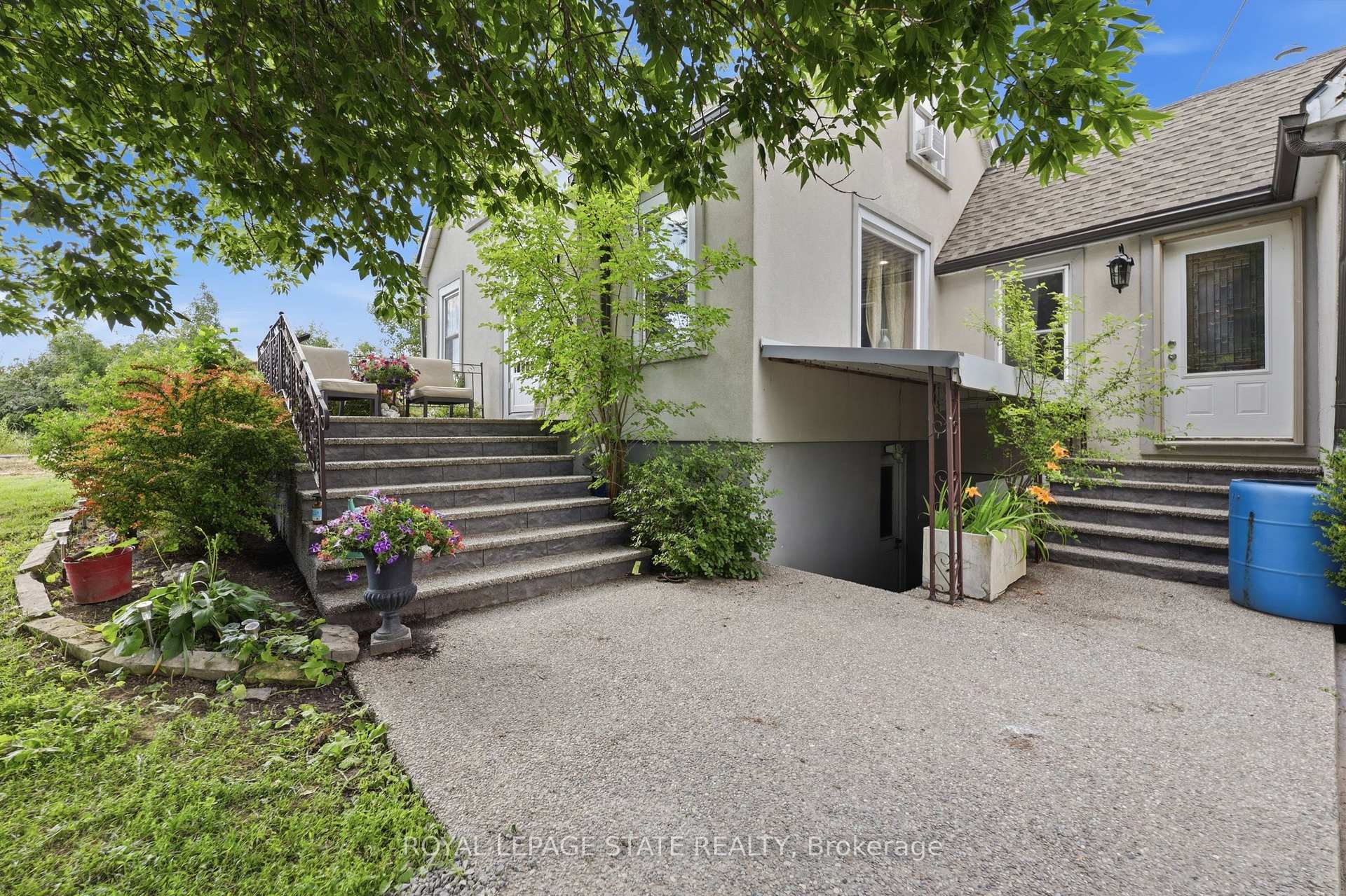 Photo 9 of 97 Smith Road, Hamilton, Rural Stoney Creek — HOMEH