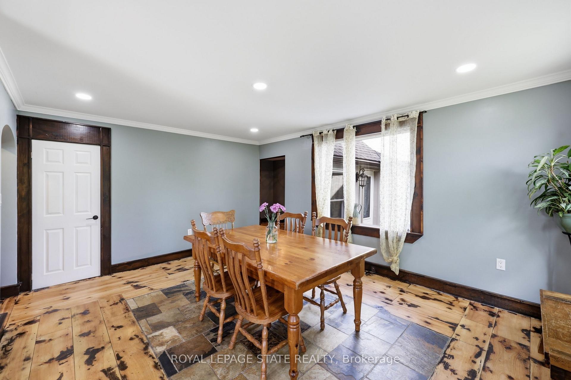 Photo 12 of 97 Smith Road, Hamilton, Rural Stoney Creek — HOMEH