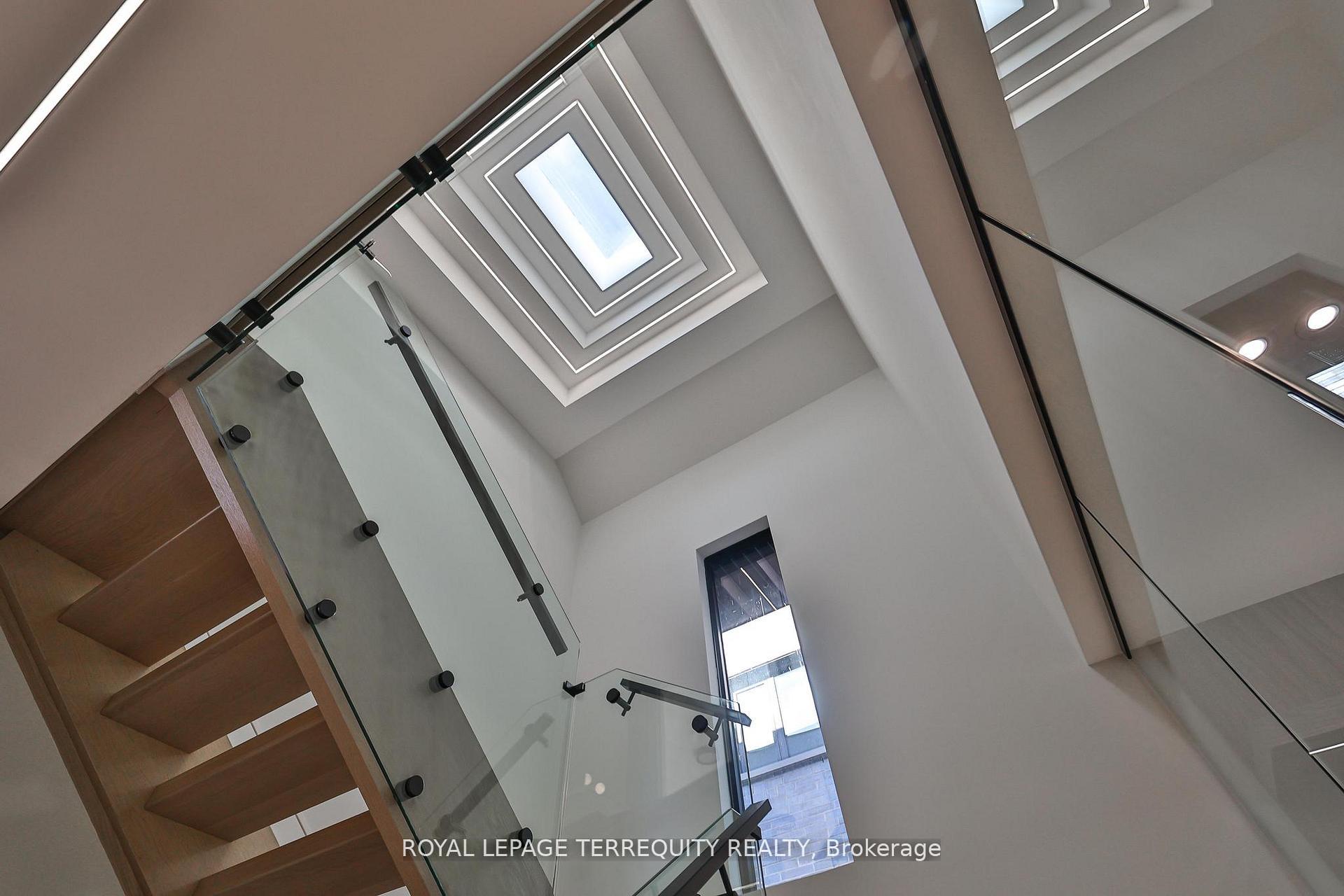 Photo 22 of 741 Woburn Avenue, Toronto, Bedford Park-Nortown — HOMEH
