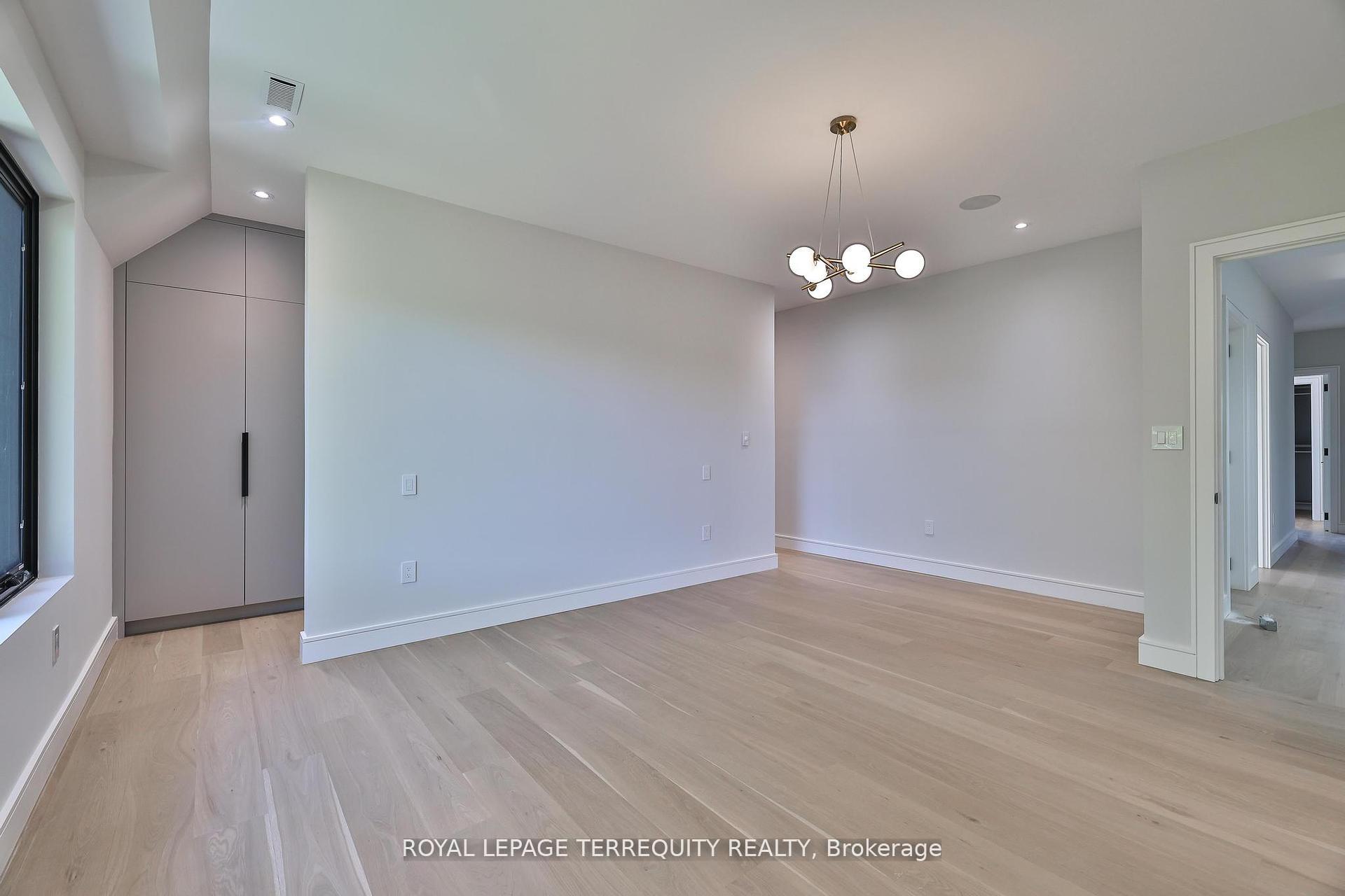 Photo 23 of 741 Woburn Avenue, Toronto, Bedford Park-Nortown — HOMEH