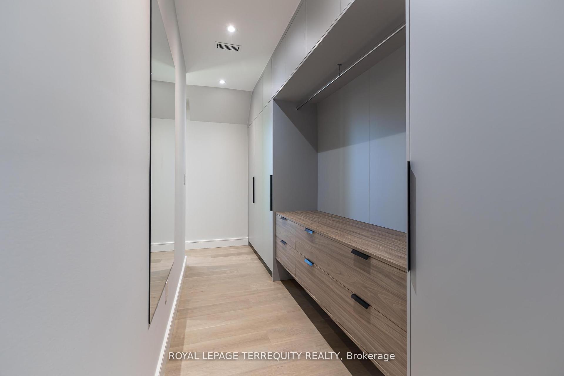 Photo 24 of 741 Woburn Avenue, Toronto, Bedford Park-Nortown — HOMEH