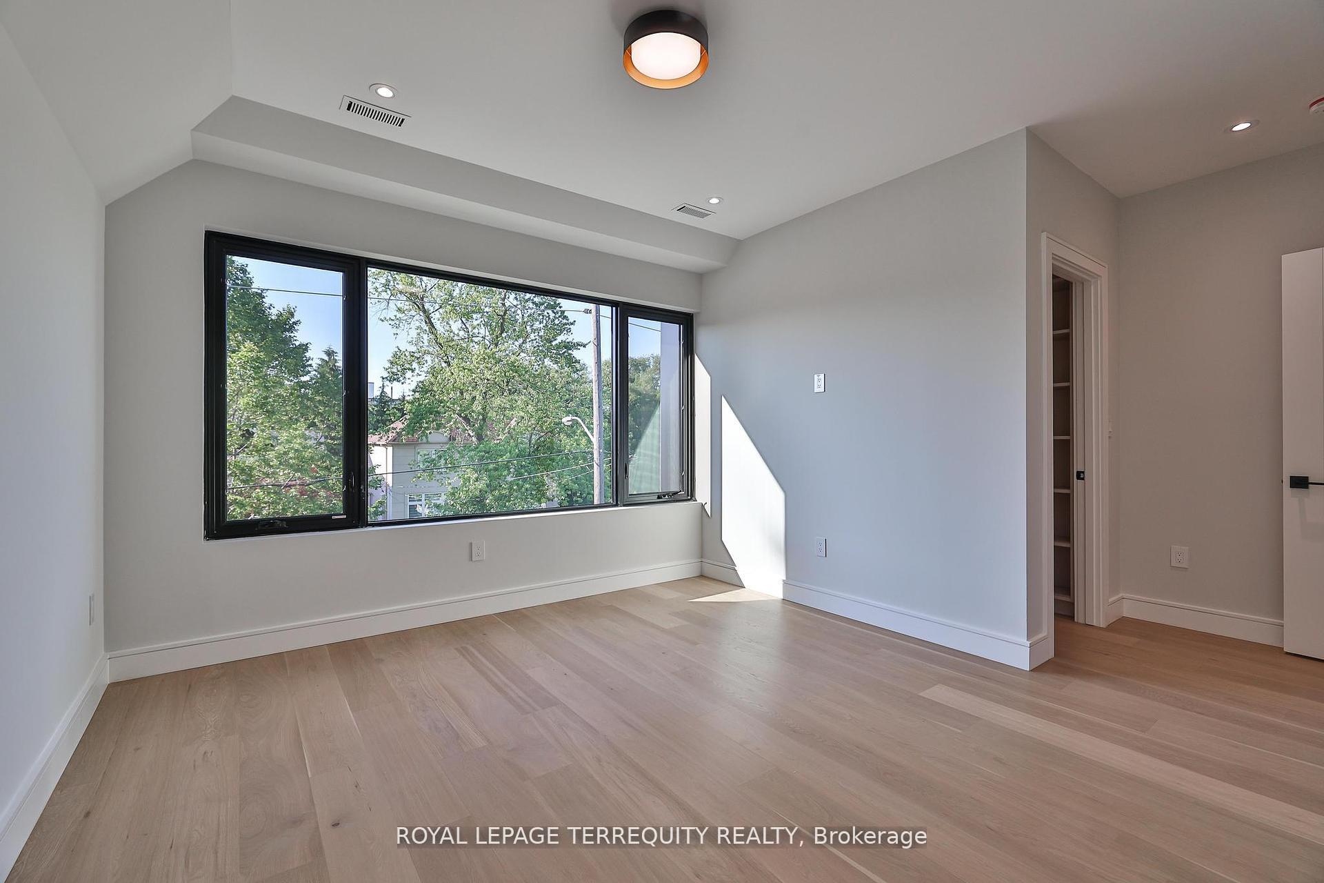 Photo 31 of 741 Woburn Avenue, Toronto, Bedford Park-Nortown — HOMEH