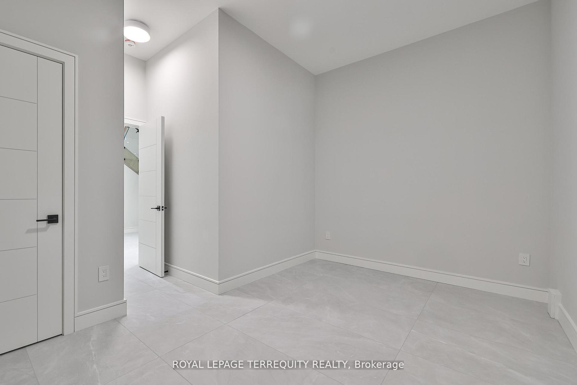 Photo 40 of 741 Woburn Avenue, Toronto, Bedford Park-Nortown — HOMEH
