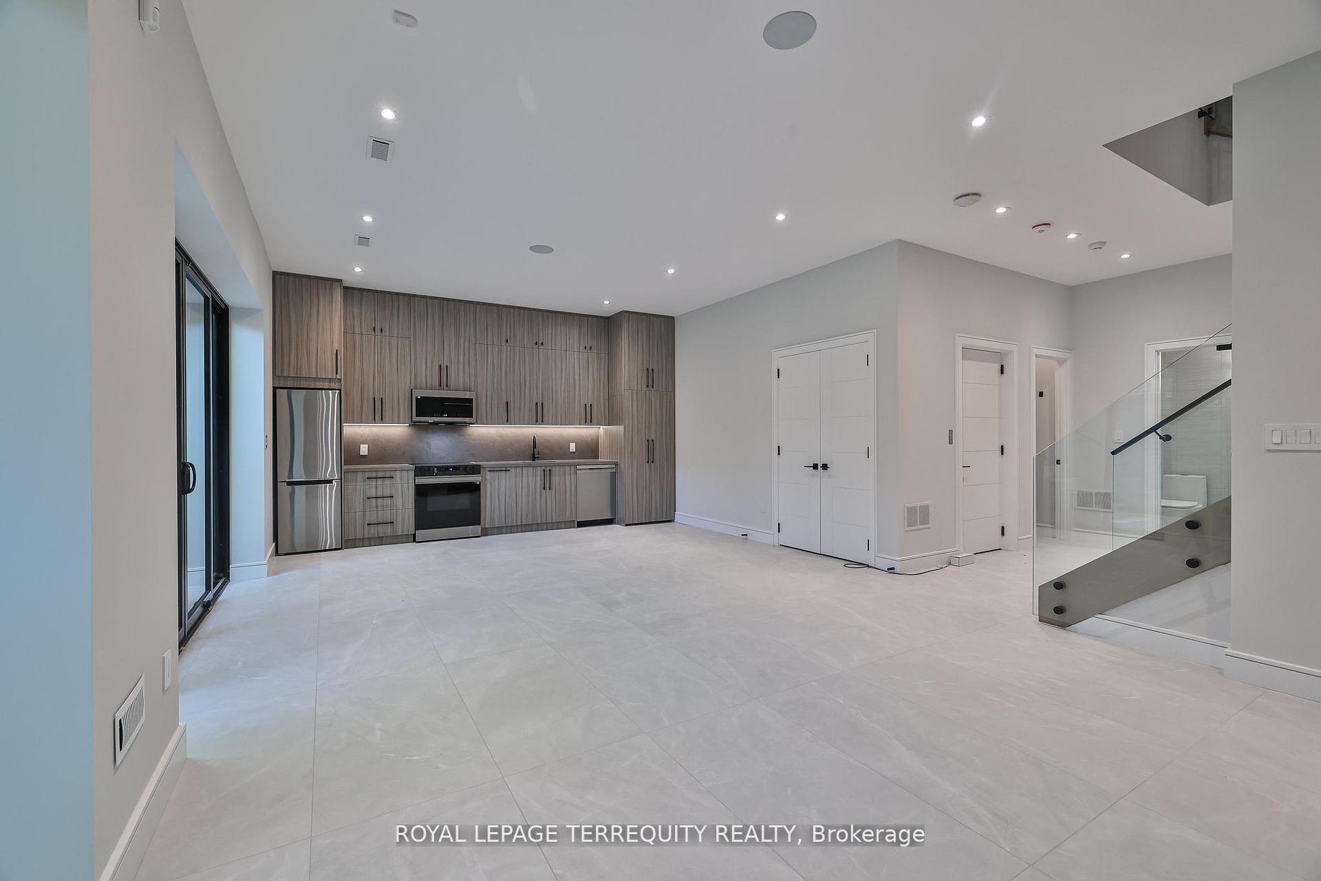 Photo 42 of 741 Woburn Avenue, Toronto, Bedford Park-Nortown — HOMEH